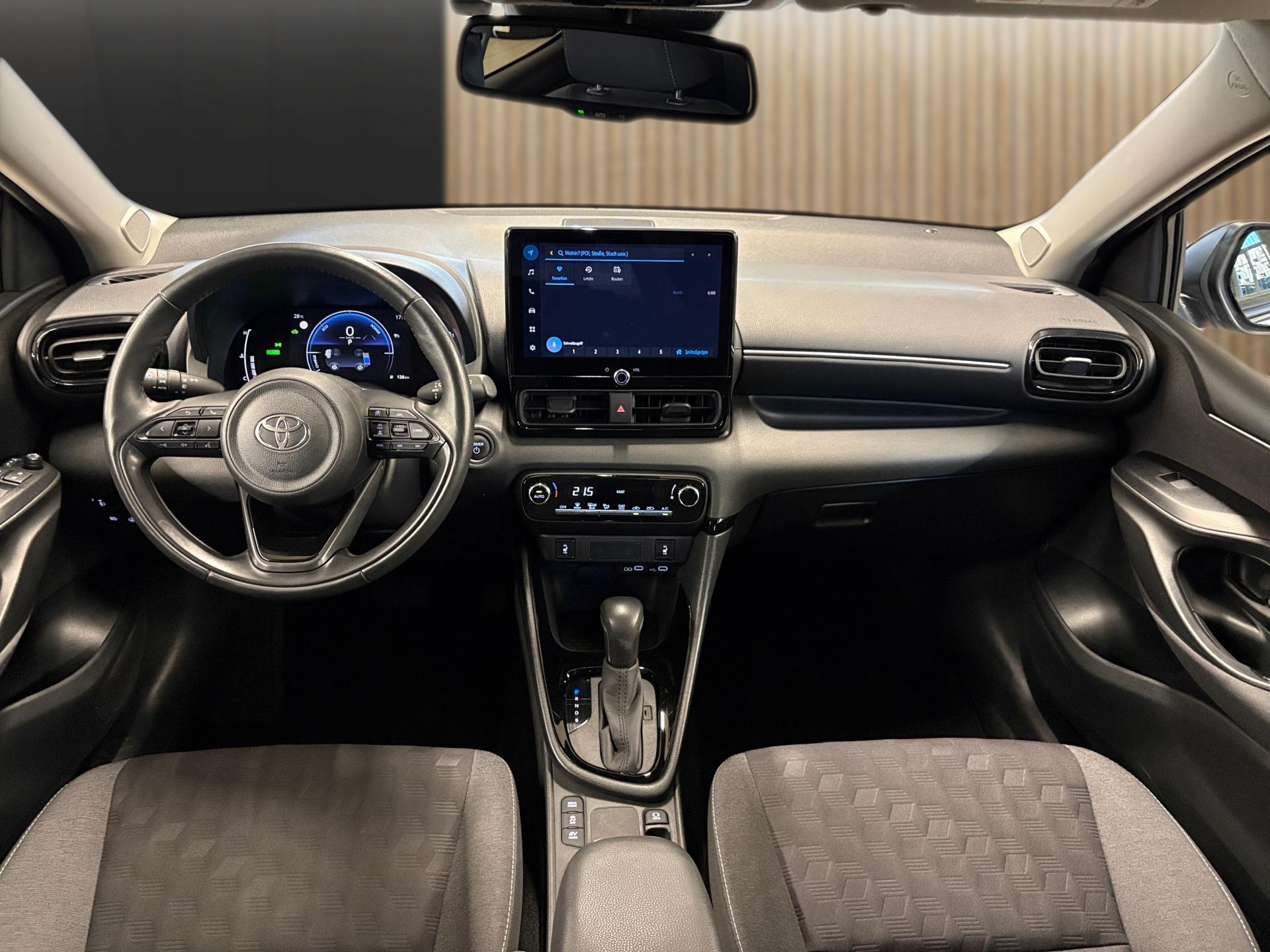 TOYOTA Yaris 1.5 Trend e-CVT-image-12