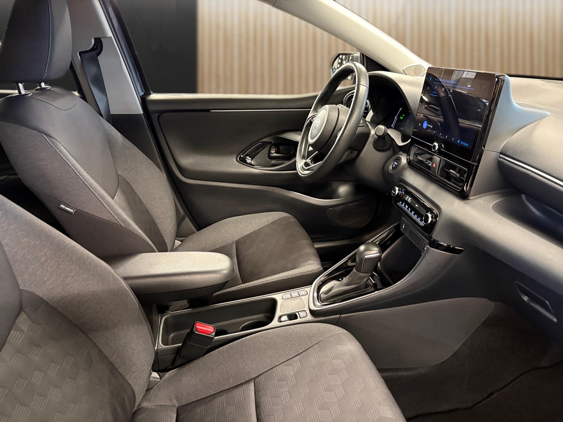 TOYOTA Yaris 1.5 Trend e-CVT-image-15