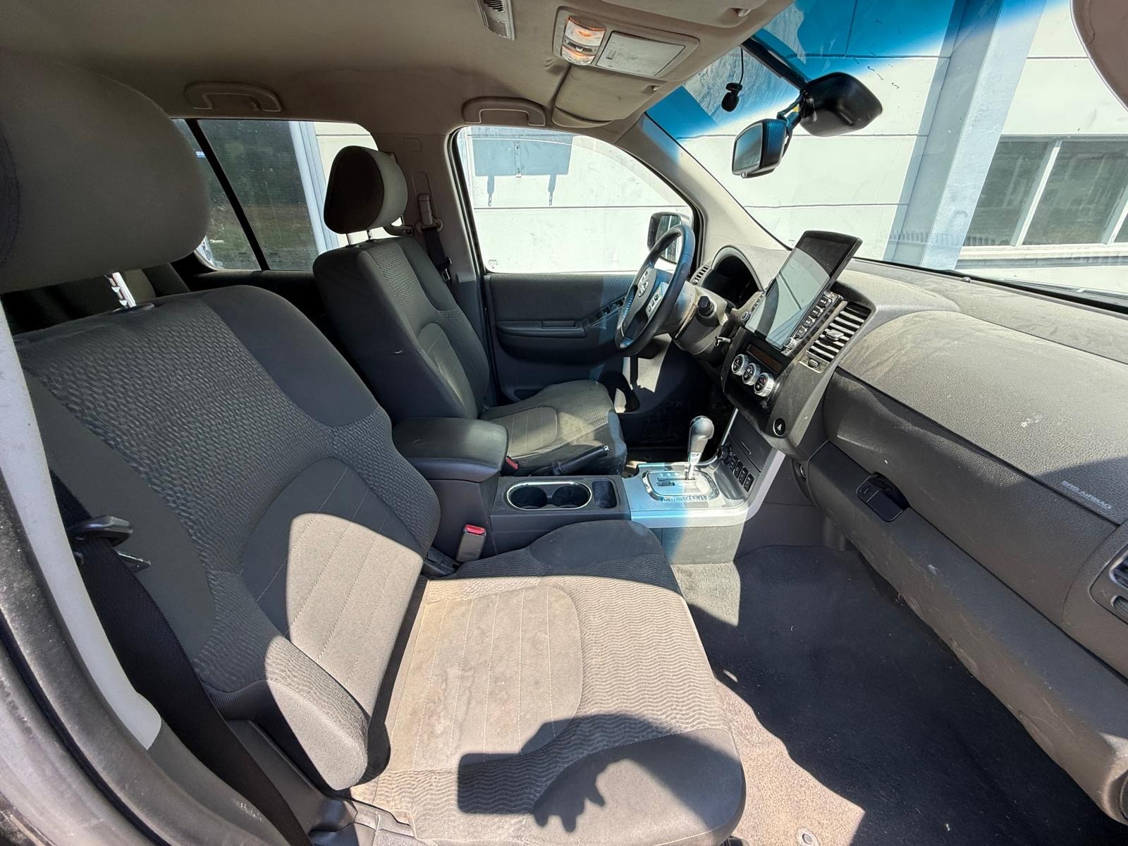NISSAN Pathfinder 2.5 dCi Platinum Automatic-image-8