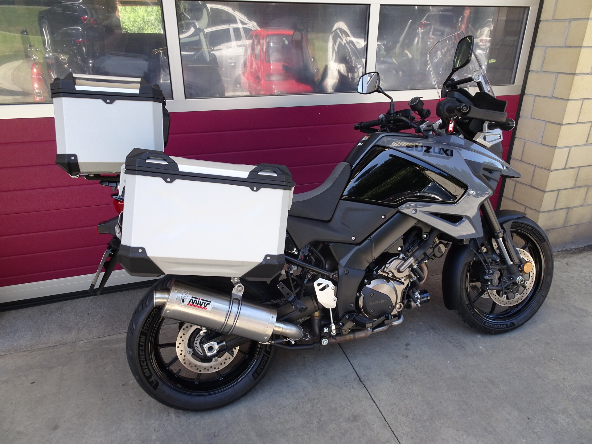 SUZUKI DL 1050 ABS-showroom-element-3