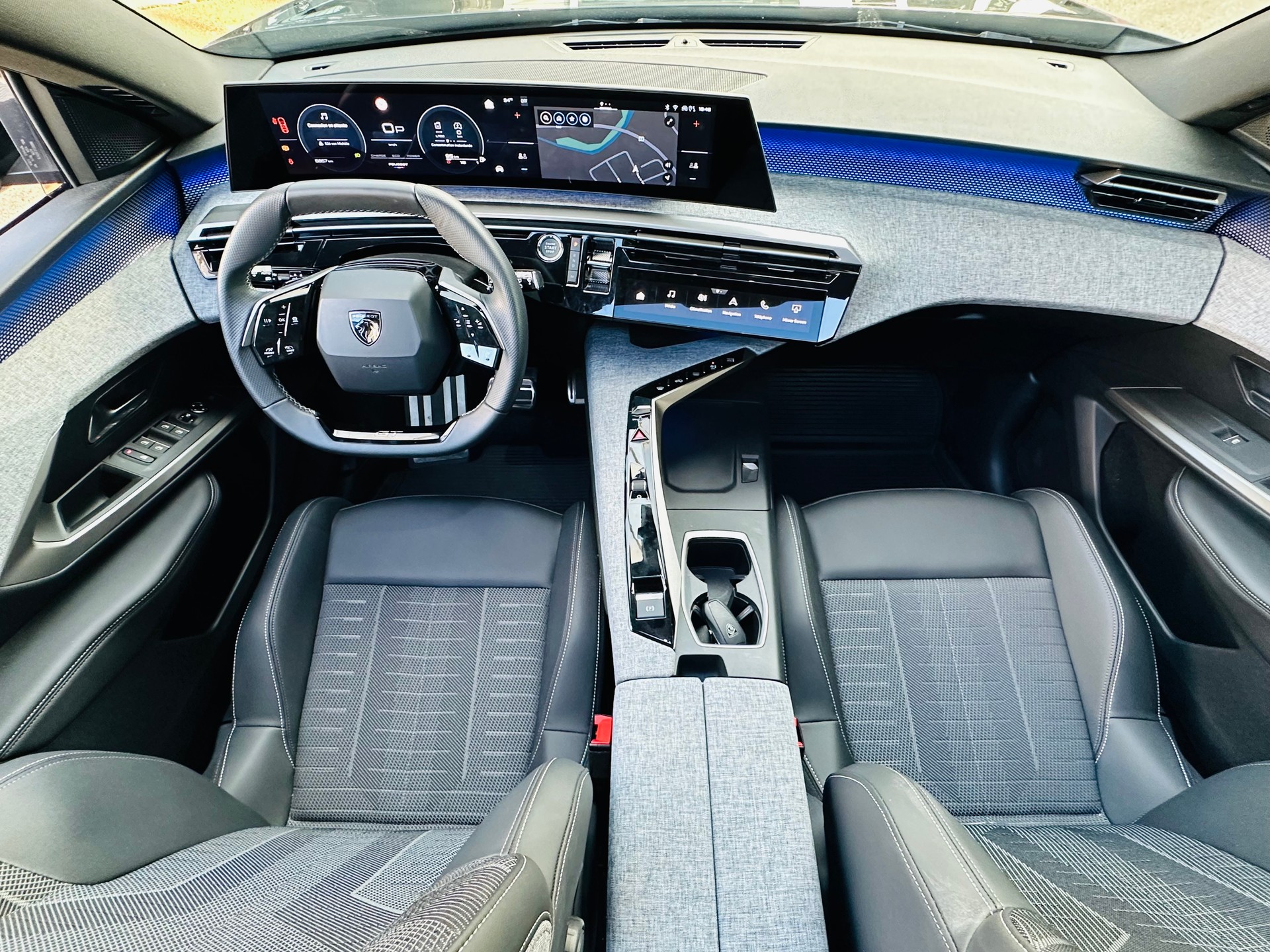 PEUGEOT 5008 195 Plug-in Hybrid e-DCS7 GT-image-15