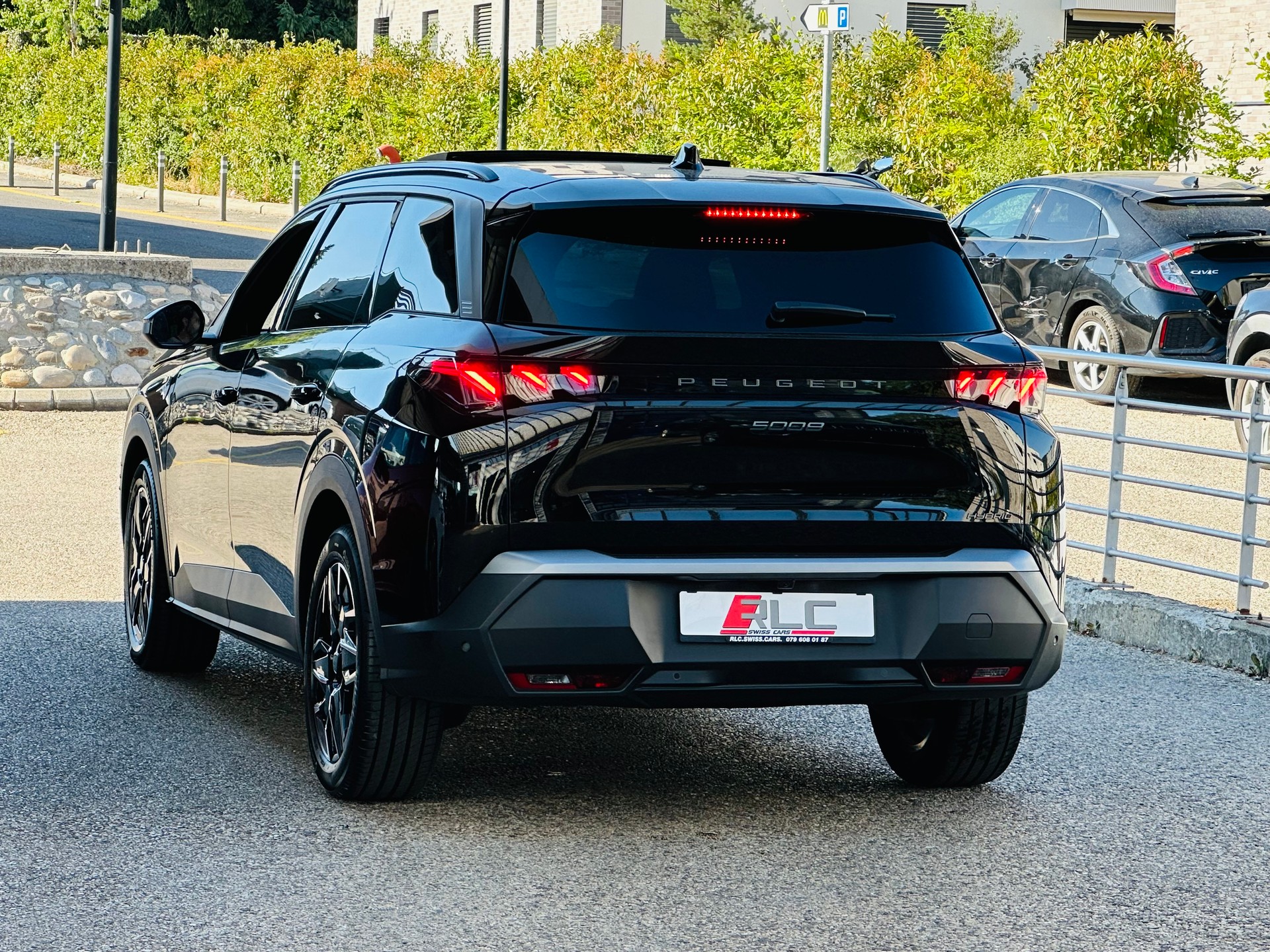 PEUGEOT 5008 195 Plug-in Hybrid e-DCS7 GT-image-13