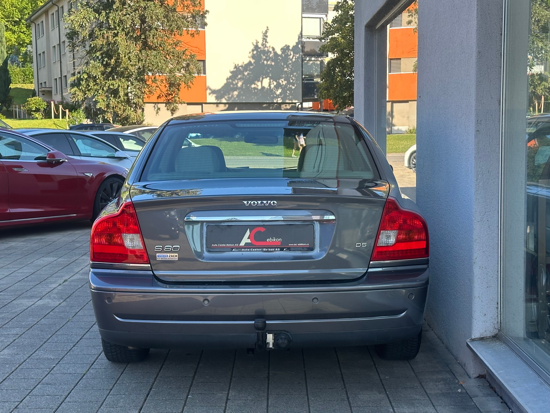 VOLVO S80 D5 Executive A-image-4