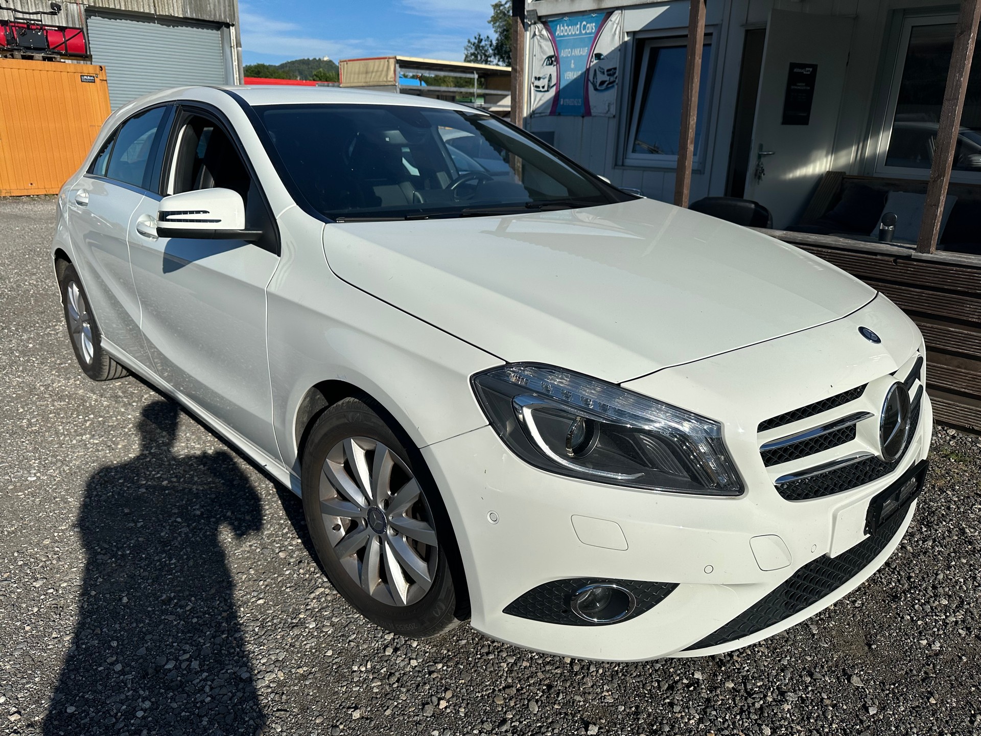 MERCEDES-BENZ A 180-image-1
