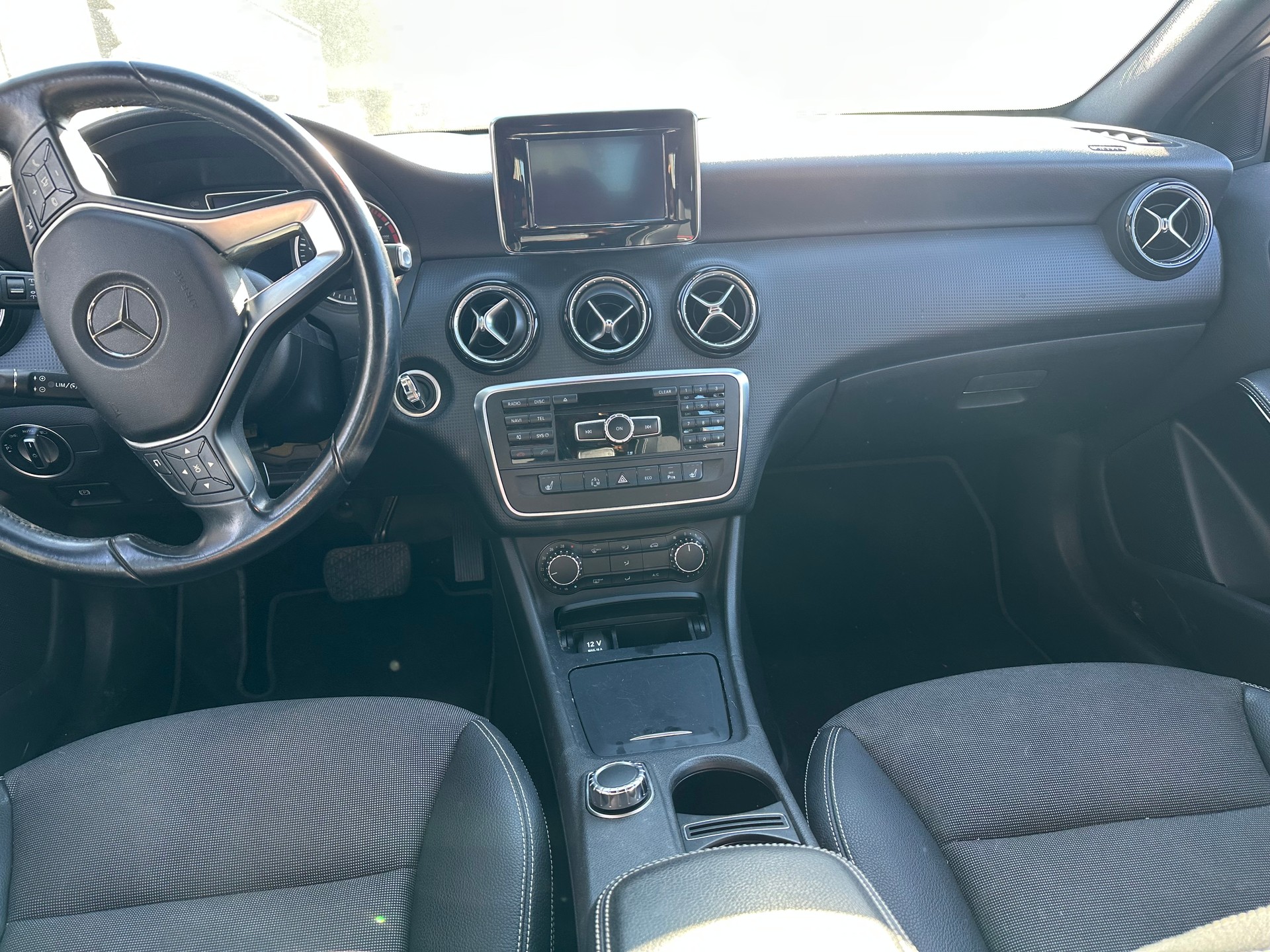 MERCEDES-BENZ A 180-image-5