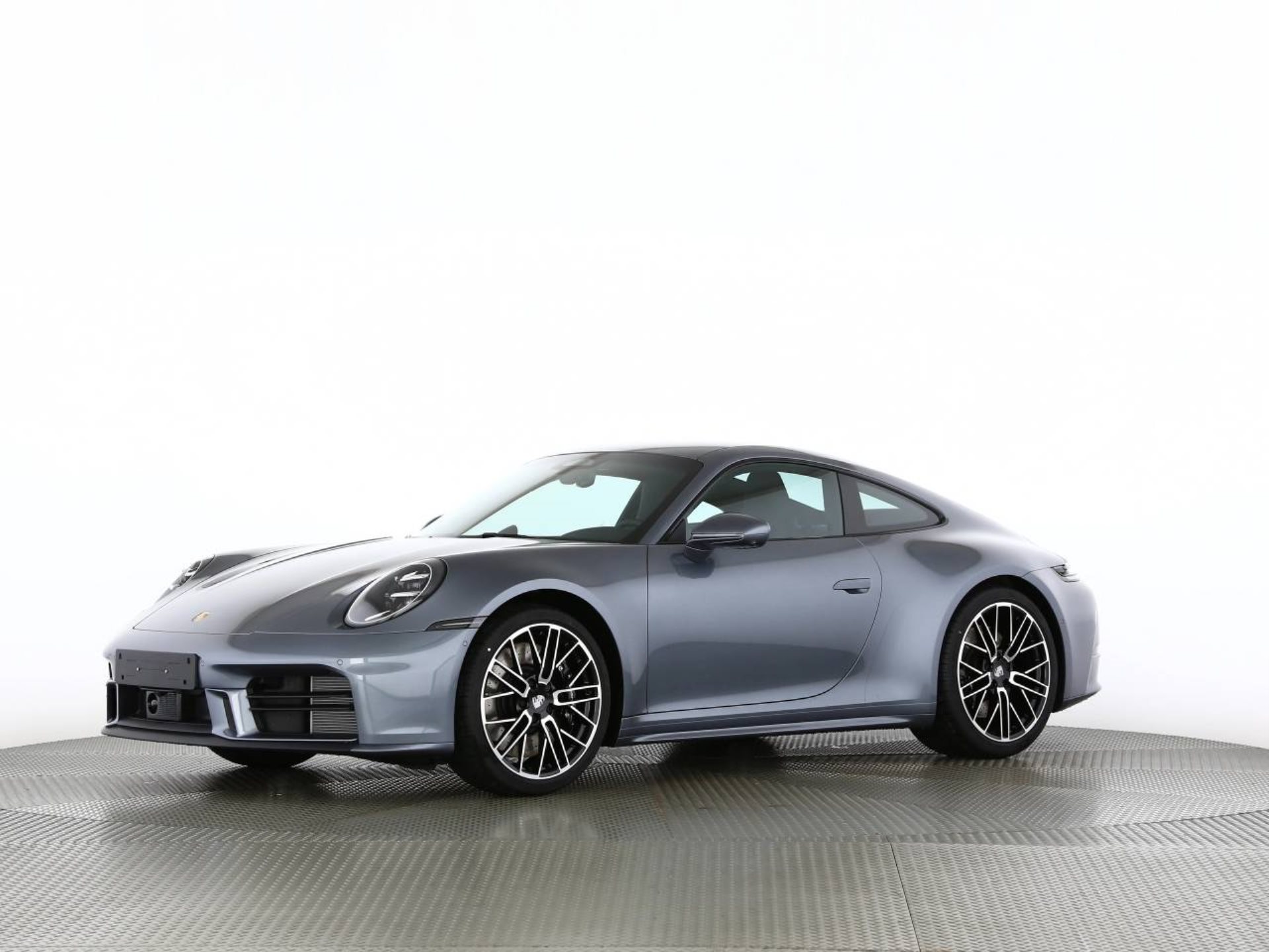 PORSCHE 911 Carrera 4S-image-16