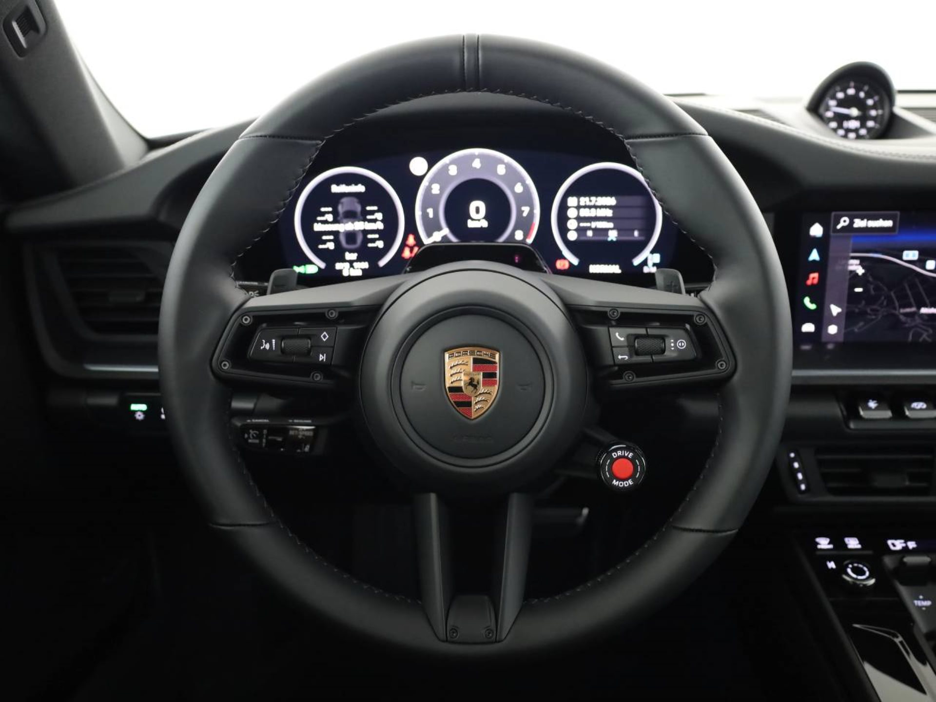 PORSCHE 911 Carrera 4S-image-28