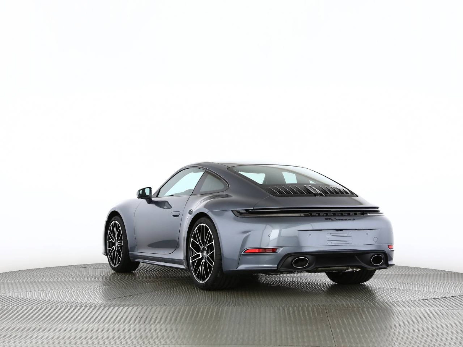 PORSCHE 911 Carrera 4S-image-9