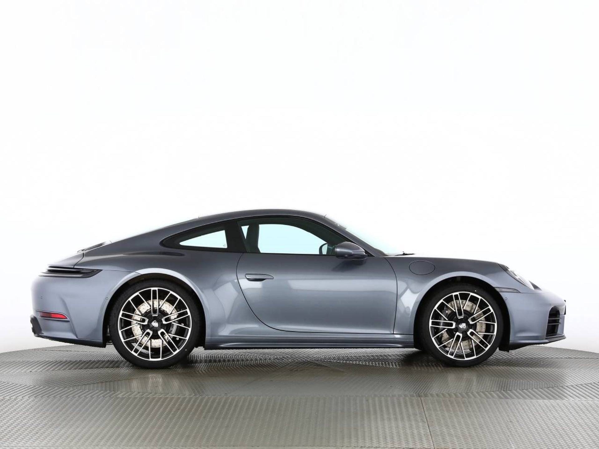 PORSCHE 911 Carrera 4S-image-25