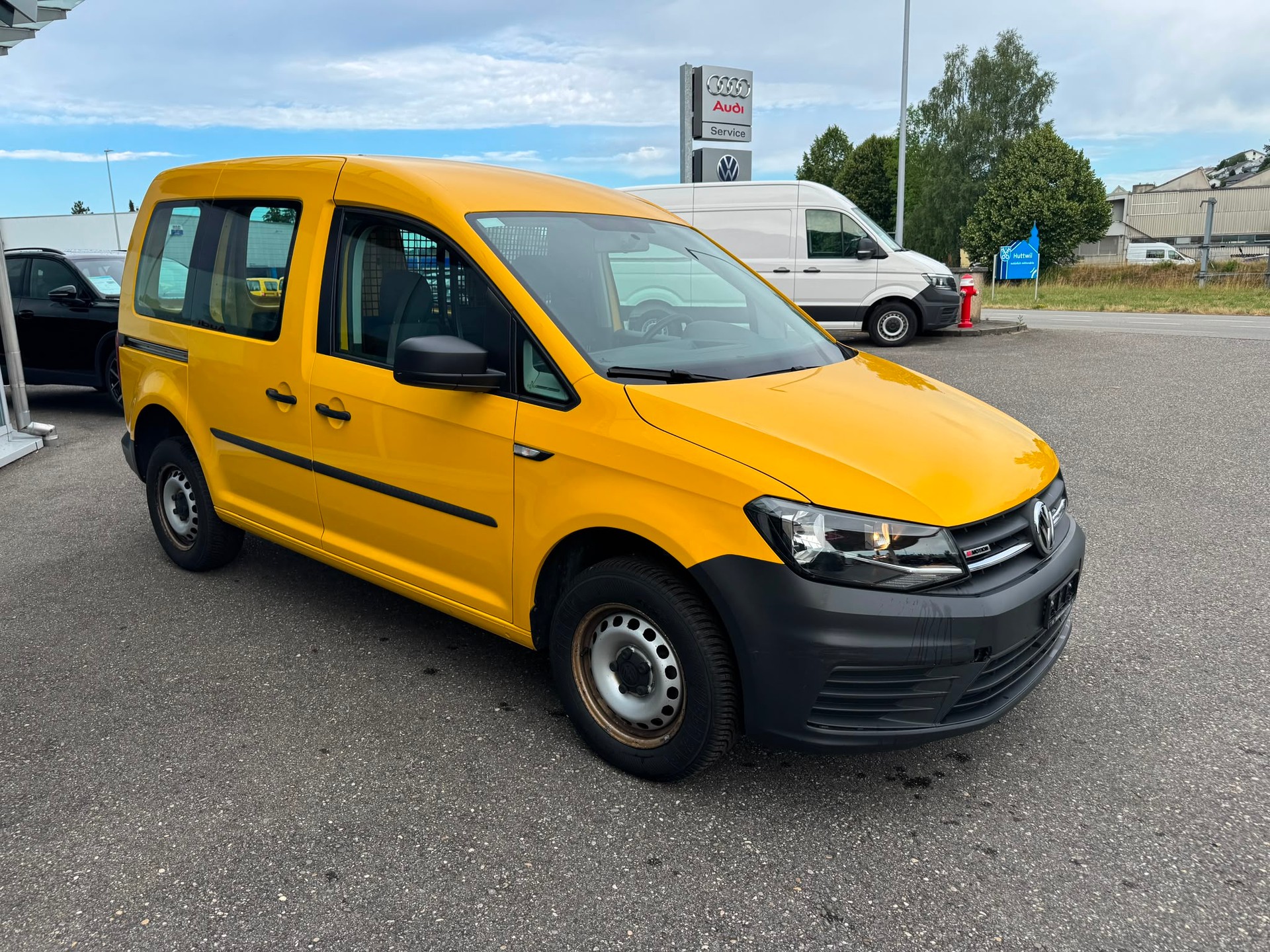 VW Caddy 2.0TDI 4Motion BlueMotion Technology 4x4 Handschaltung-image-11