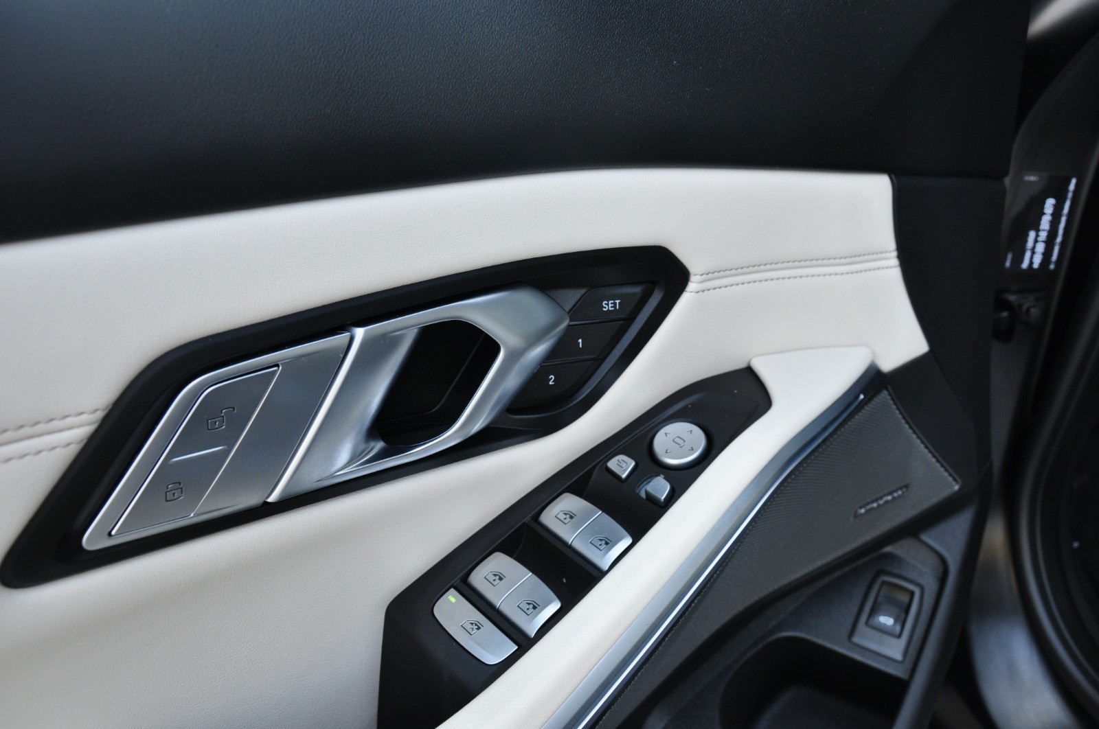 BMW M3 Touring xDrive Competition M **SONDERLACKIERUNG SCHWARZMATT**-image-11