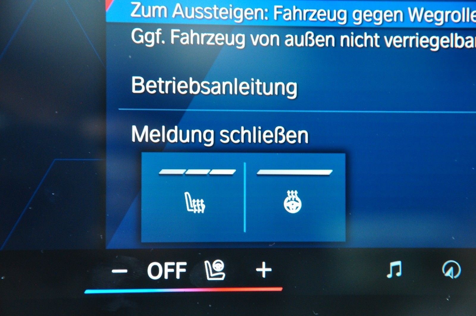 BMW M3 Touring xDrive Competition M **SONDERLACKIERUNG SCHWARZMATT**-image-17