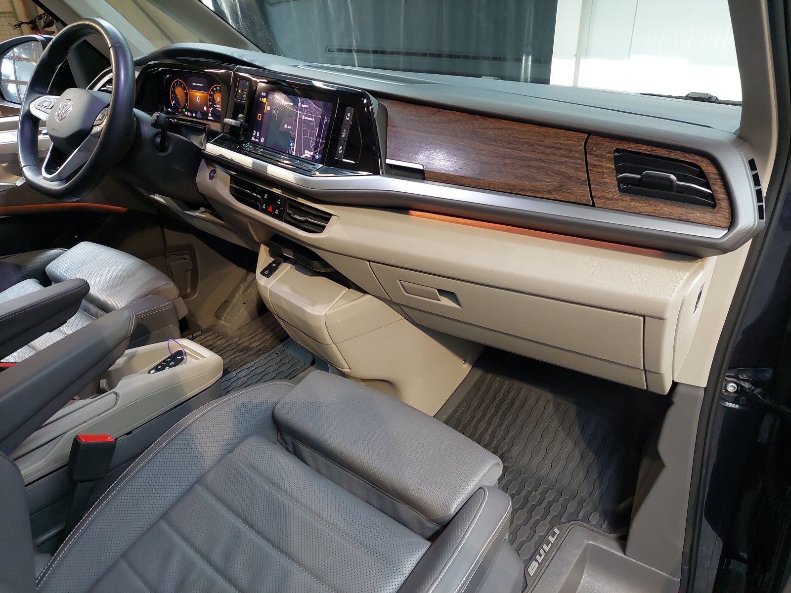 VW Multivan 2.0 TSI Style Liberty DSG-image-10