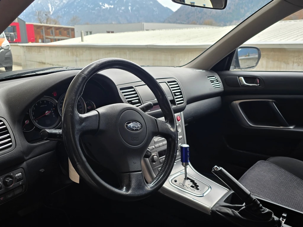 SUBARU Outback 2.5i AWD-image-8