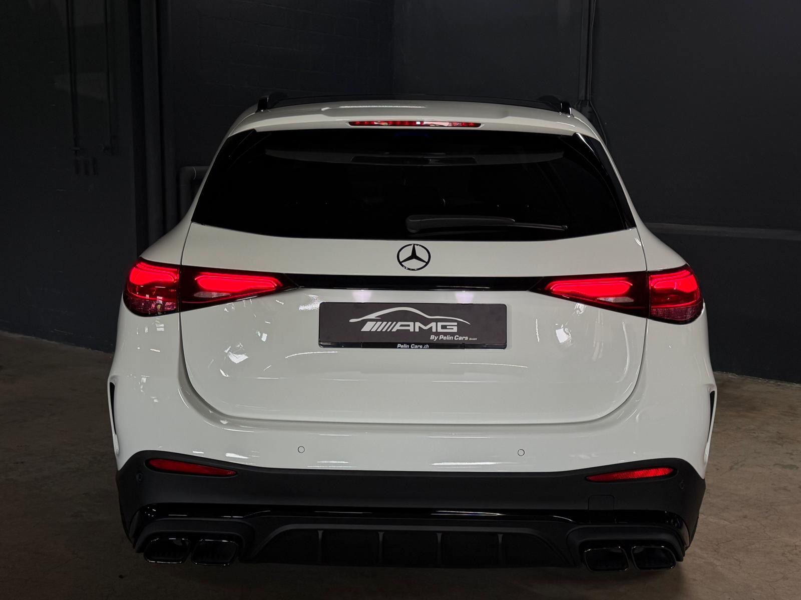 MERCEDES-BENZ GLC 200 (GLC63 AMG Bodykit) Limited White&Black Performance 4Matic 9G-Tronic-image-6