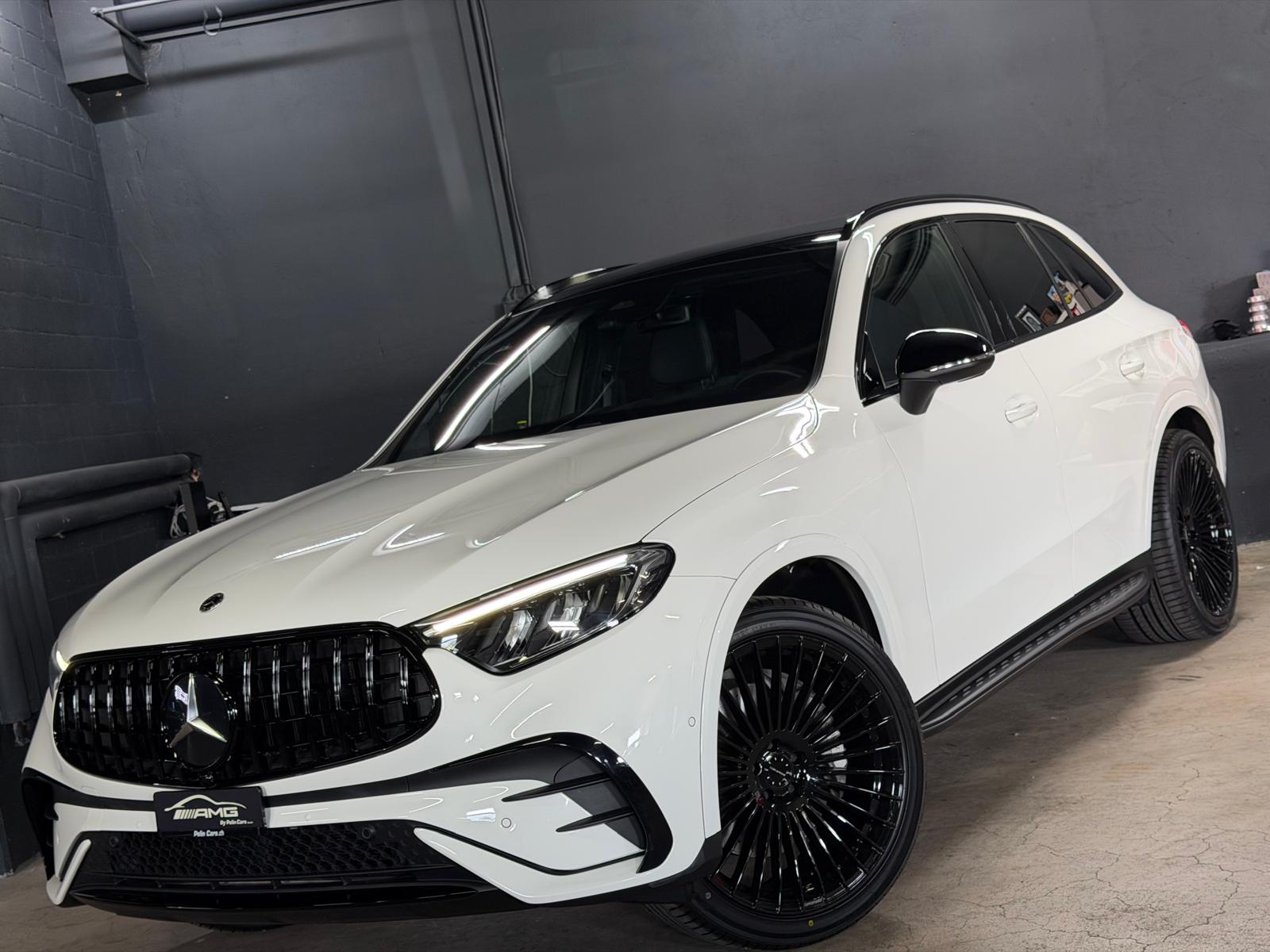 MERCEDES-BENZ GLC 200 (GLC63 AMG Bodykit) Limited White&Black Performance 4Matic 9G-Tronic-image-4
