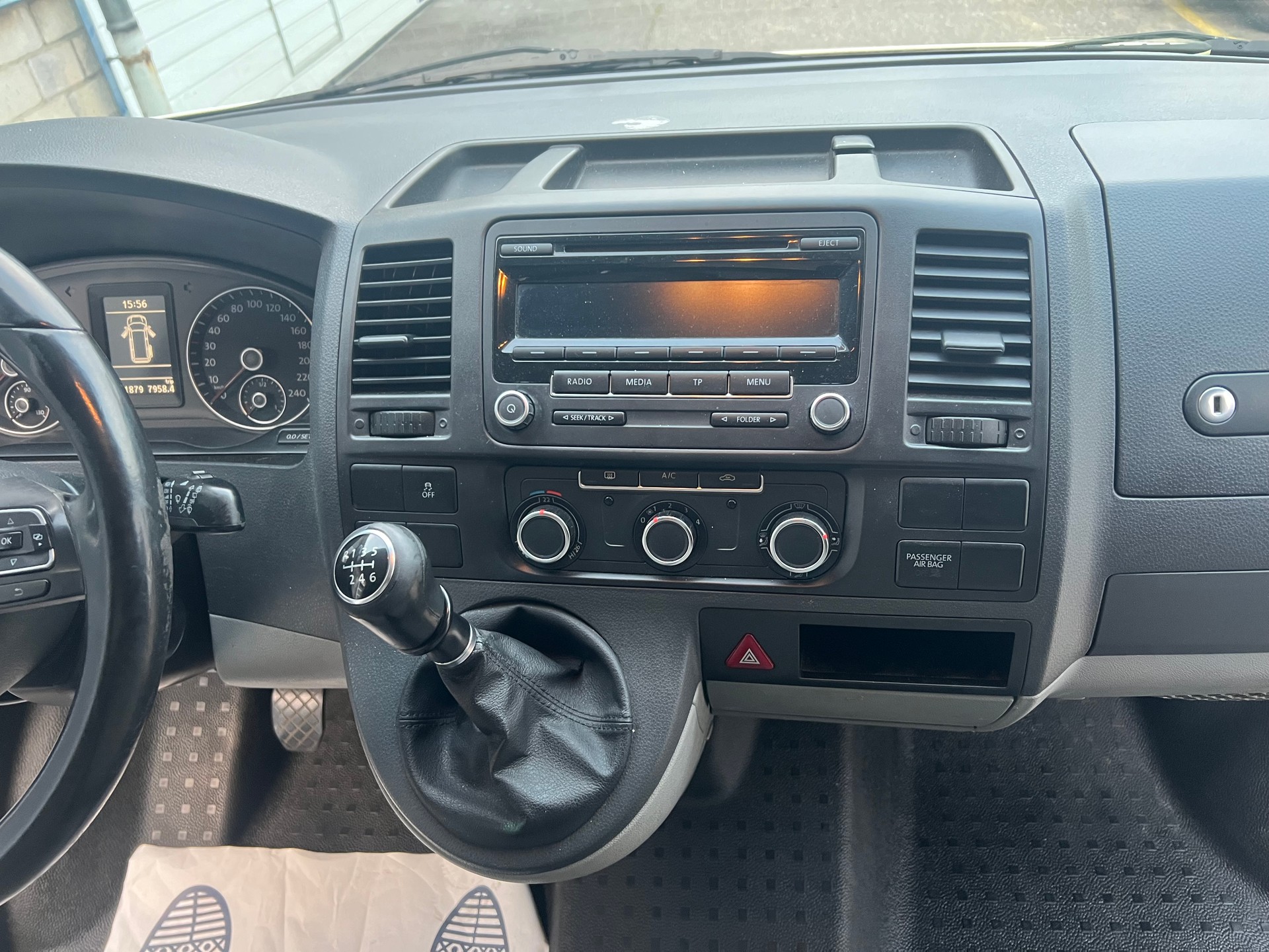 VW T5 2.0 TDI 4Motion-image-6