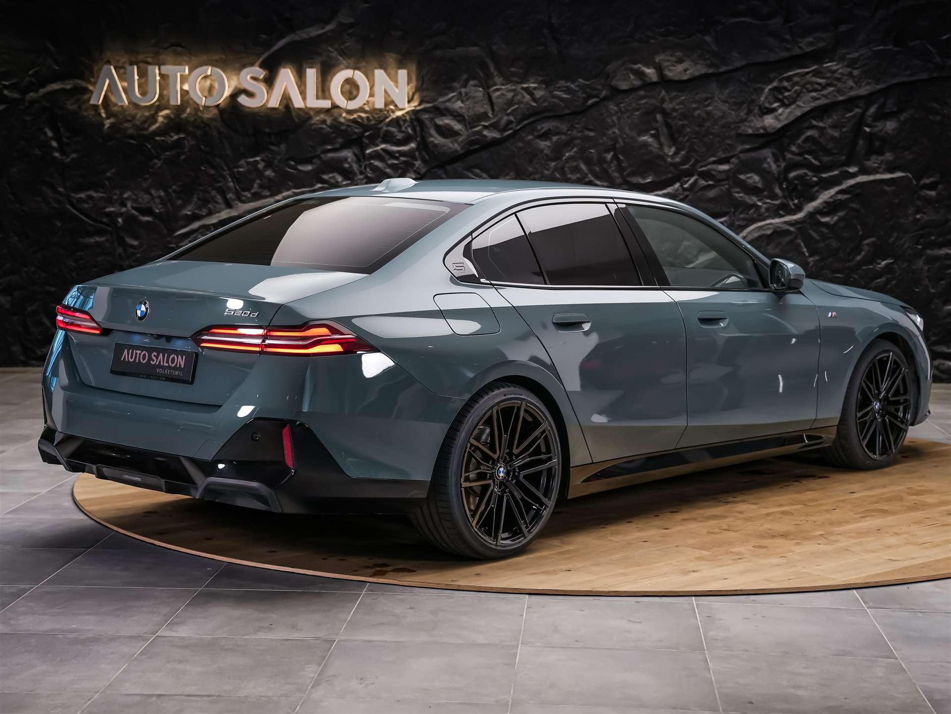 BMW 520d xDrive M Sport Steptronic *Werksgarantie*21" Felgen*Sitzlüftung*Harman/Kardon*-image-4