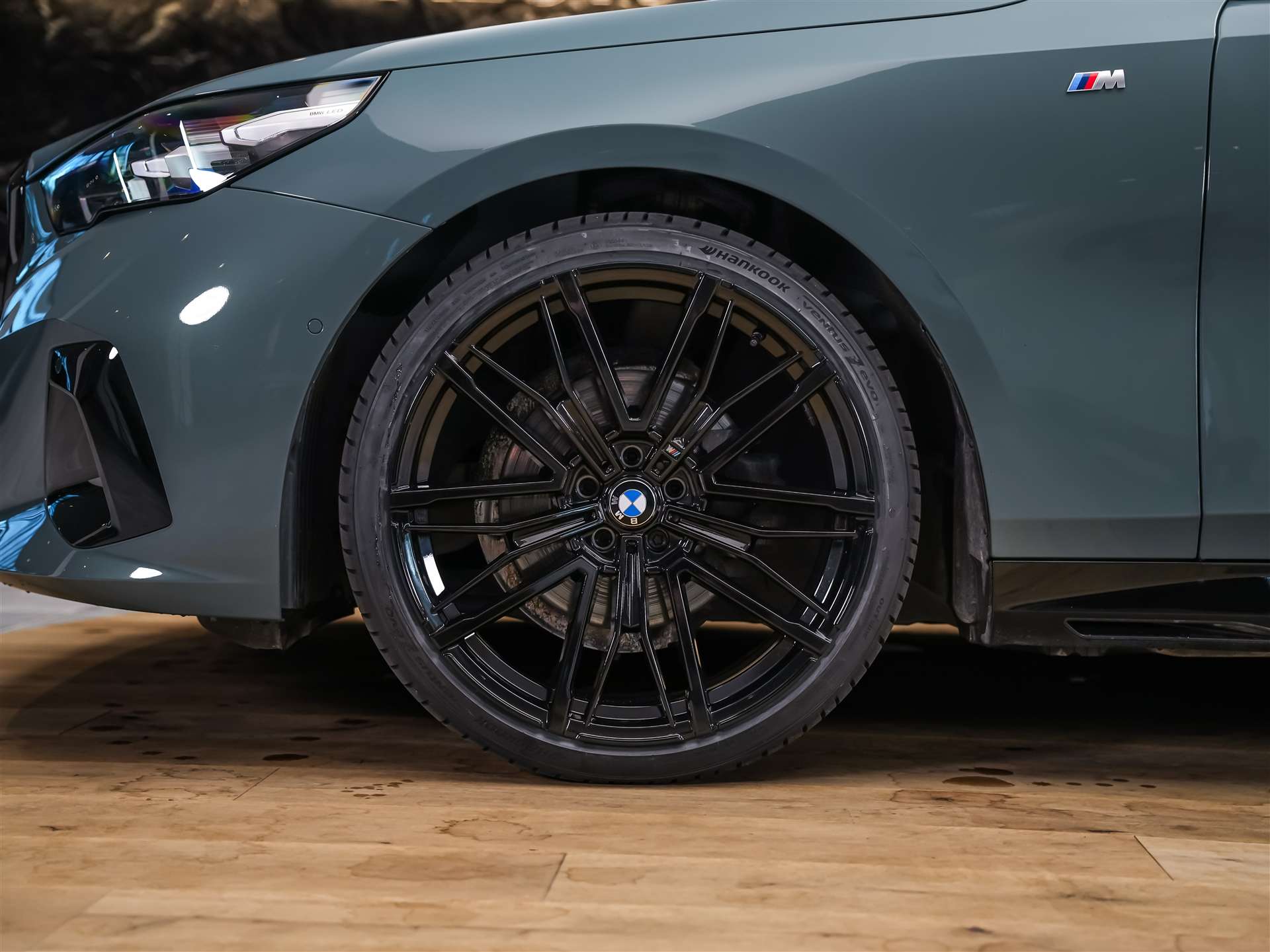 BMW 520d xDrive M Sport Steptronic *Werksgarantie*21" Felgen*Sitzlüftung*Harman/Kardon*-image-16