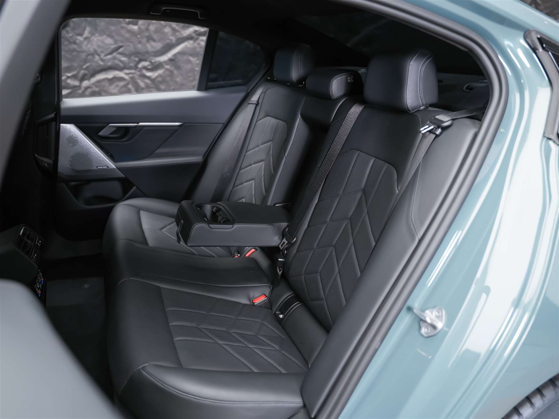 BMW 520d xDrive M Sport Steptronic *Werksgarantie*21" Felgen*Sitzlüftung*Harman/Kardon*-image-12