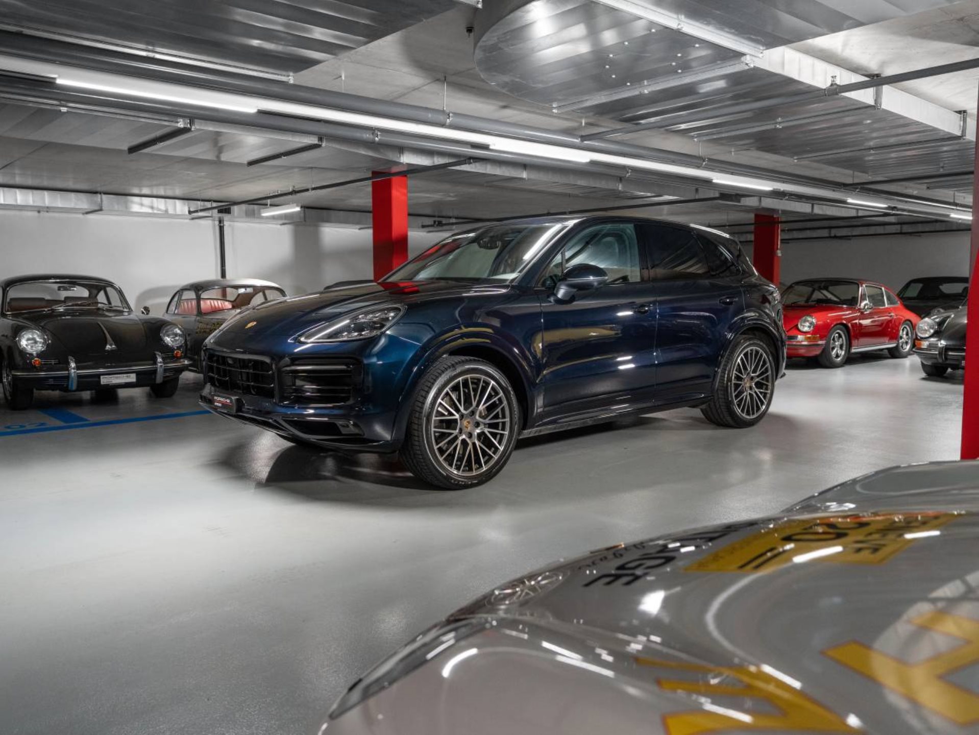 PORSCHE Cayenne E-Hybrid (MY22)-image-0