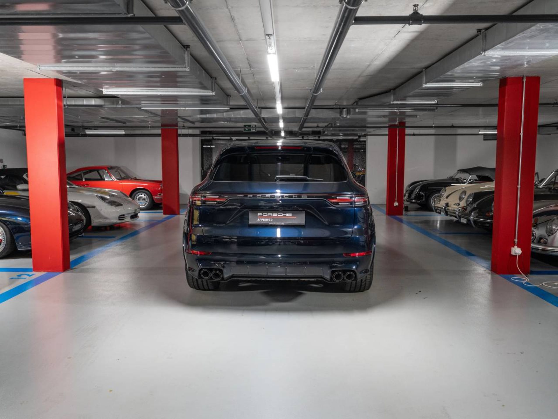 PORSCHE Cayenne E-Hybrid (MY22)-image-6