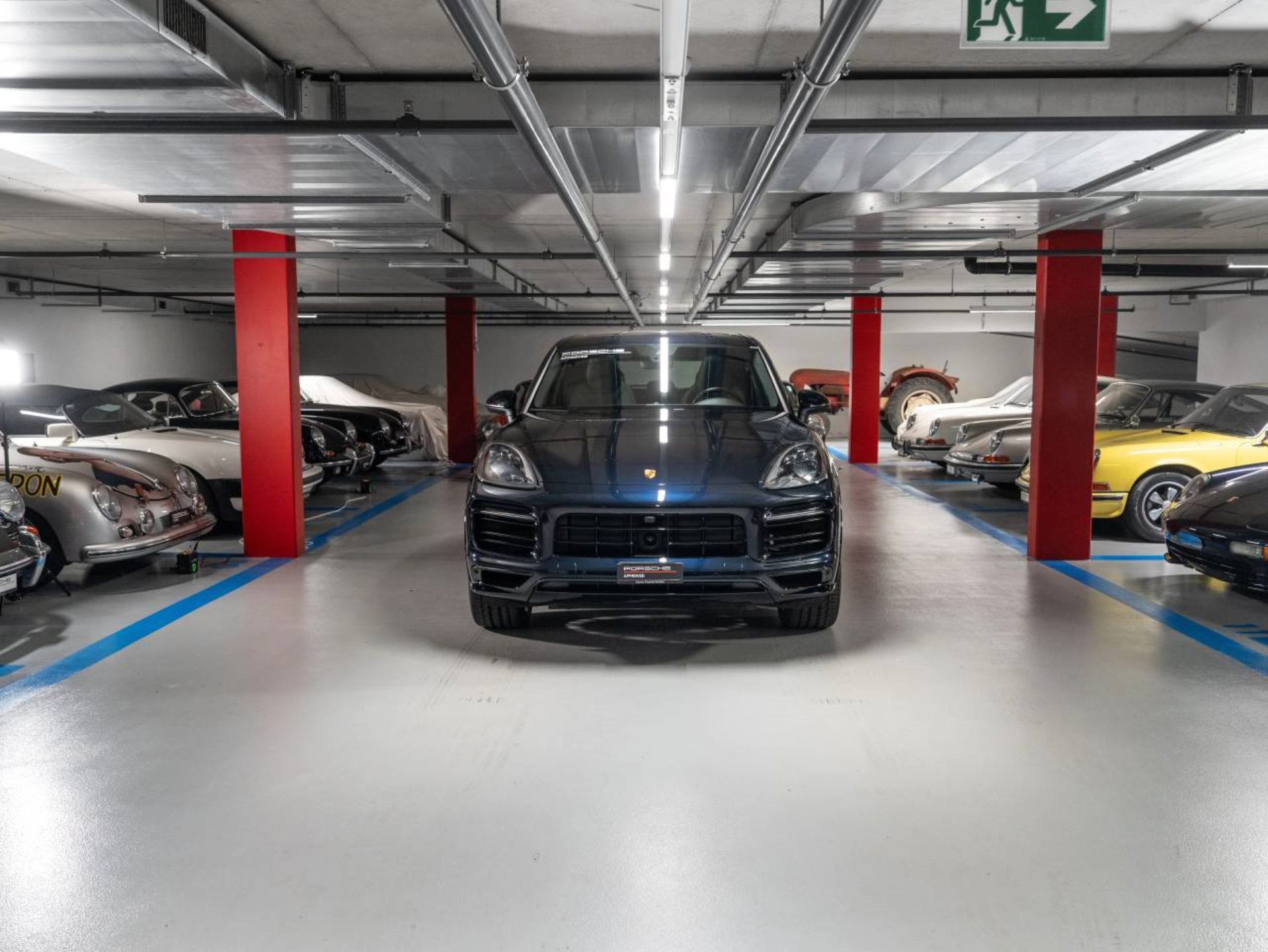 PORSCHE Cayenne E-Hybrid (MY22)-image-1