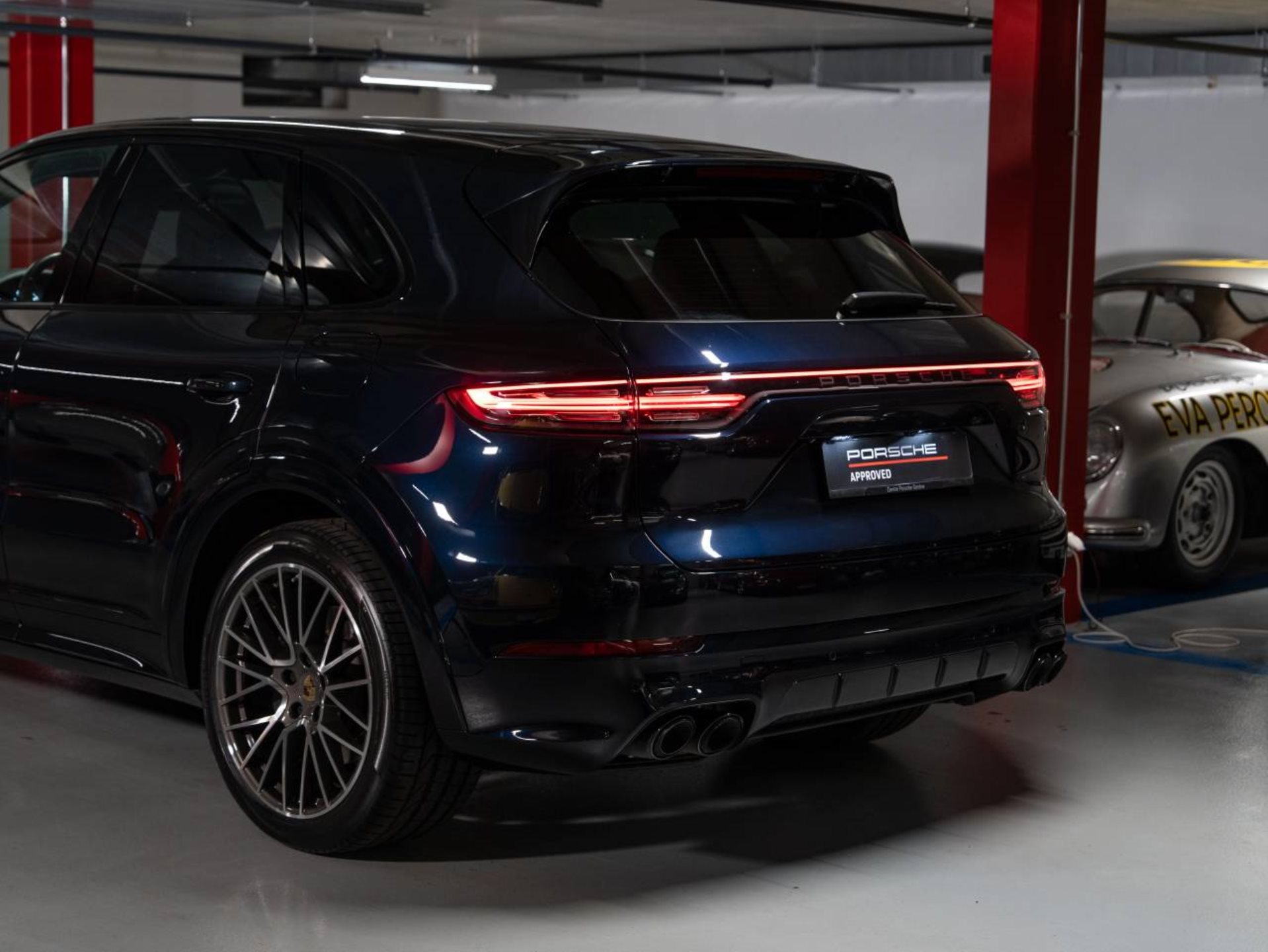PORSCHE Cayenne E-Hybrid (MY22)-image-22