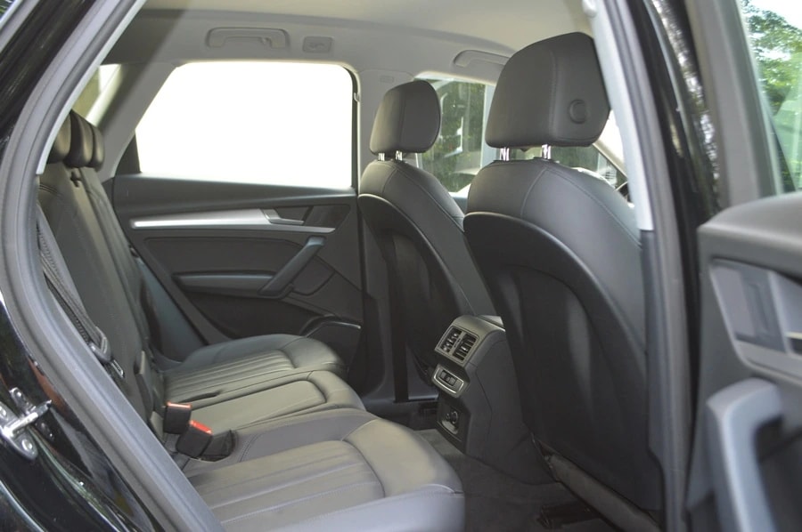 AUDI Q5 50 TFSI e PHEV advanced quattro S-tronic-image-8