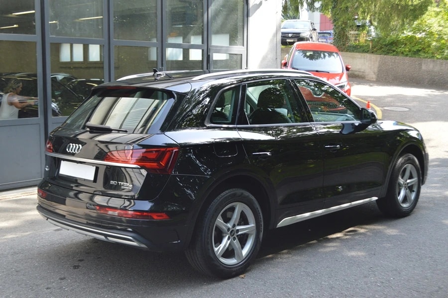 AUDI Q5 50 TFSI e PHEV advanced quattro S-tronic-image-3