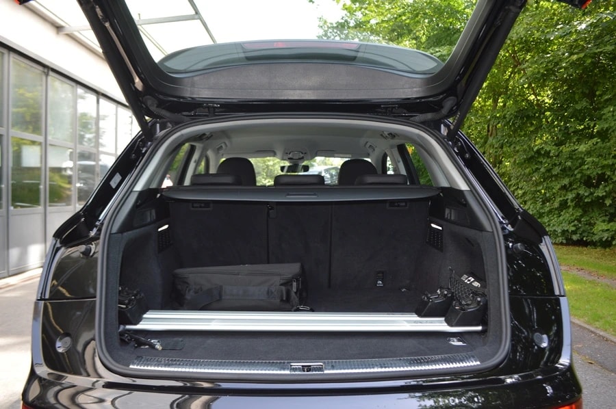 AUDI Q5 50 TFSI e PHEV advanced quattro S-tronic-image-11