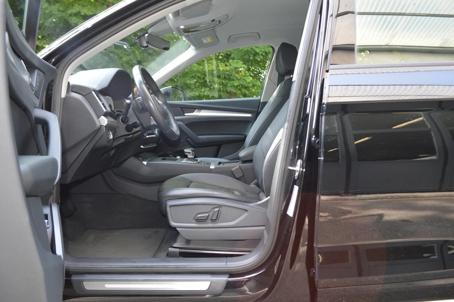 AUDI Q5 50 TFSI e PHEV advanced quattro S-tronic-image-4