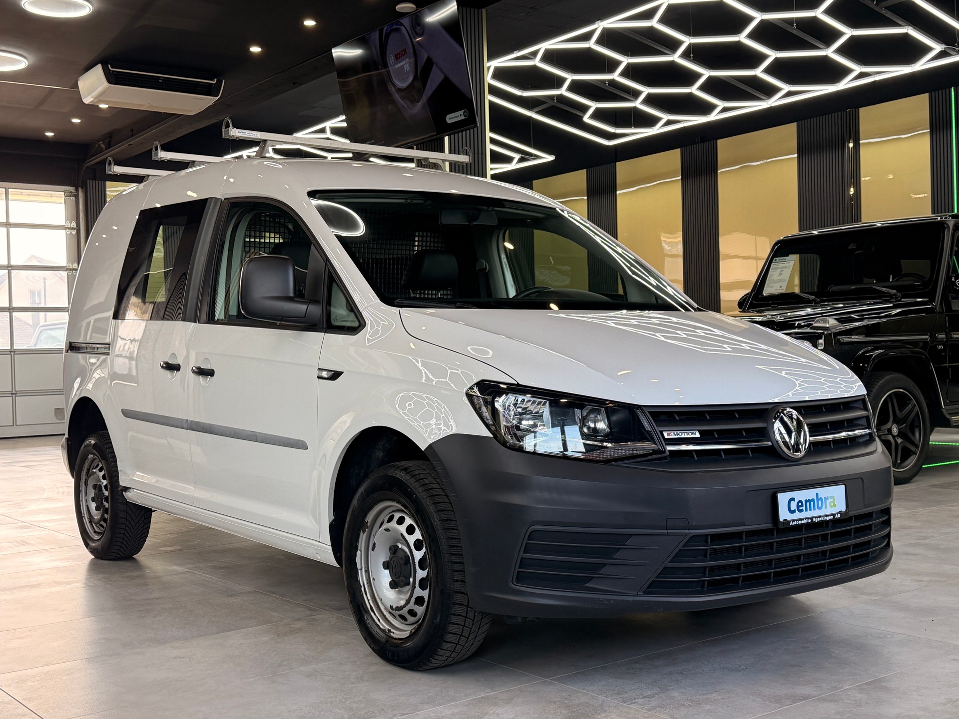 VW Caddy 2.0TDI 4Motion BlueMotion Technology-showroom-element-2
