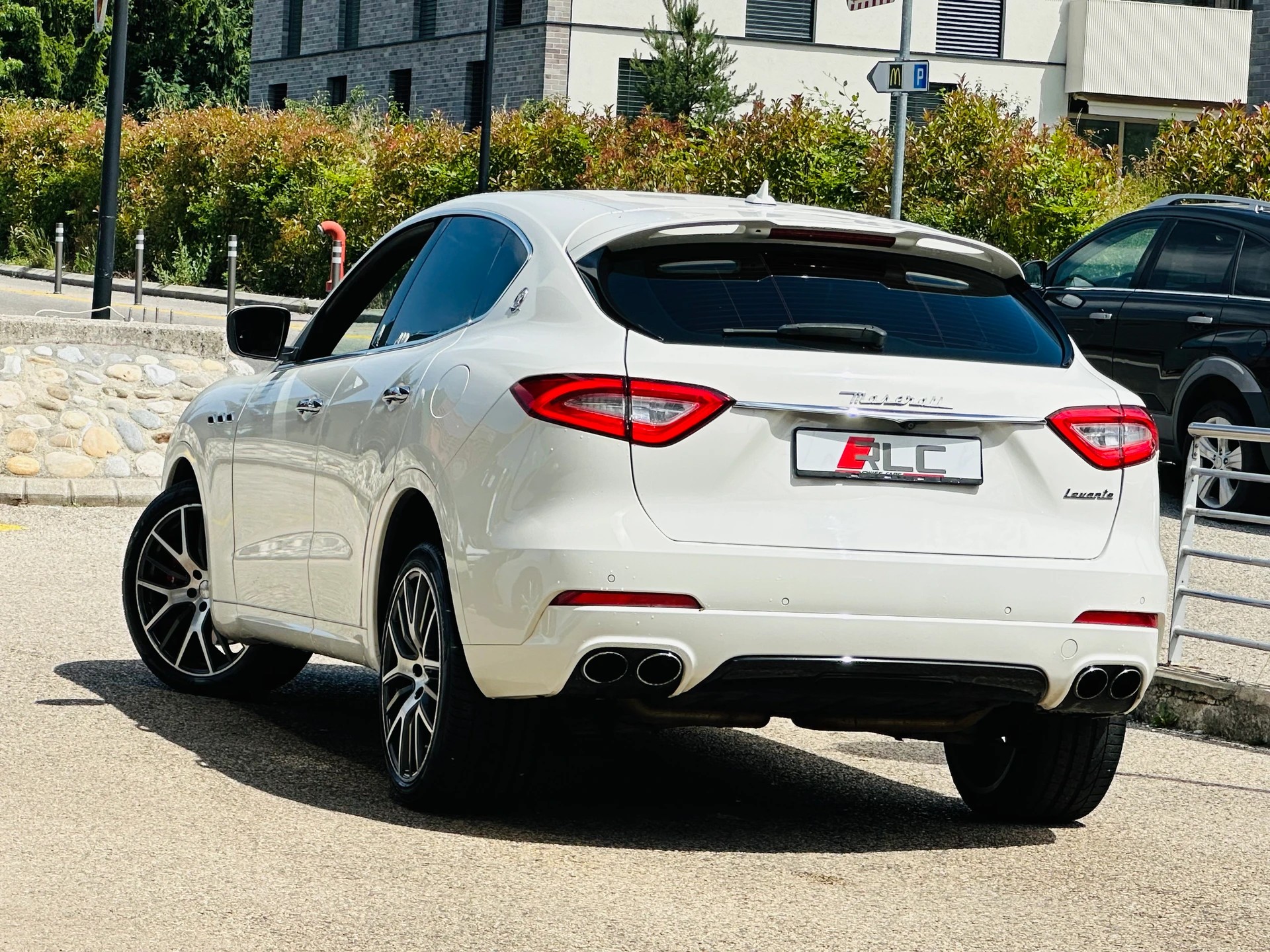 MASERATI Levante S 3.0 V6 Automatica-image-6