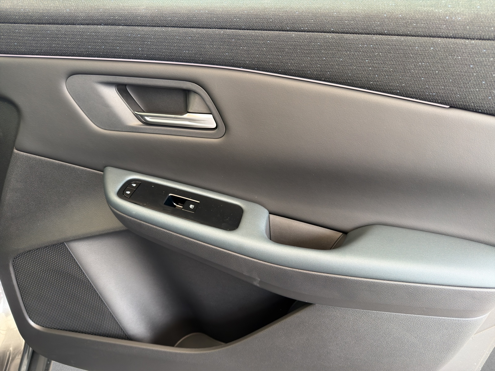 NISSAN Leaf 75 kWh Evolve-image-10