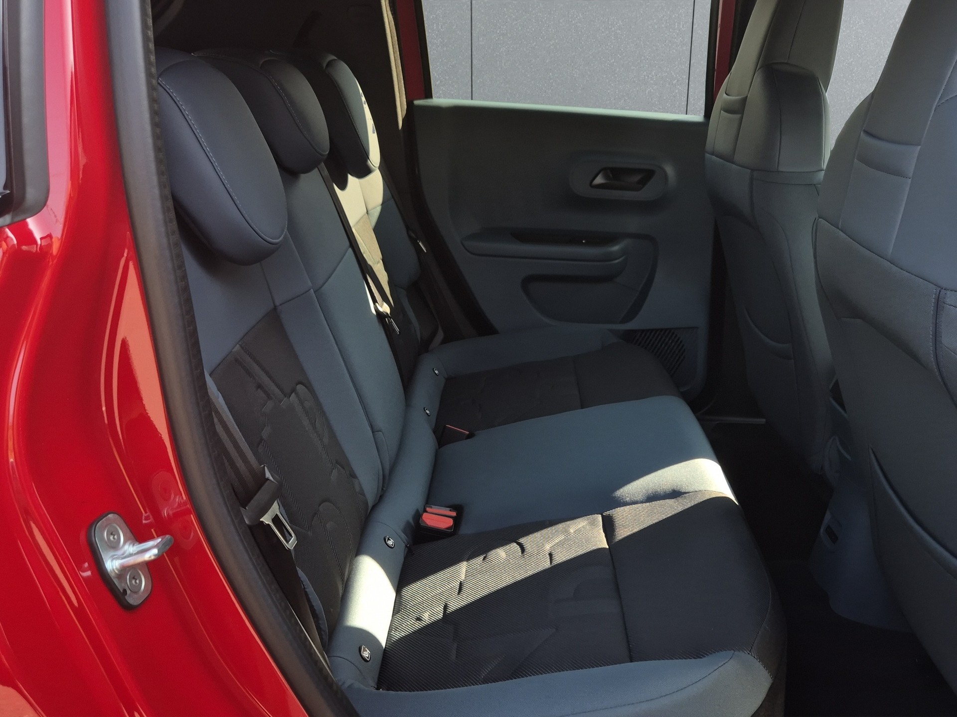 FIAT Grande Panda 1.2 Hybrid Icon-image-14