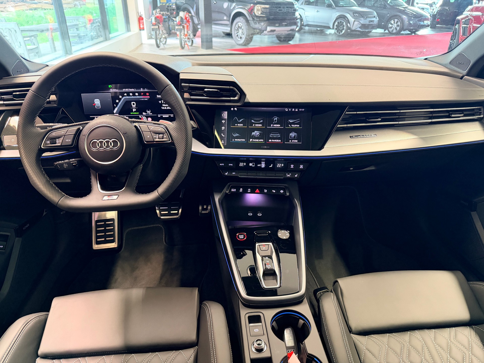 AUDI S3 Sportback TFSI quattro S-tronic-image-21