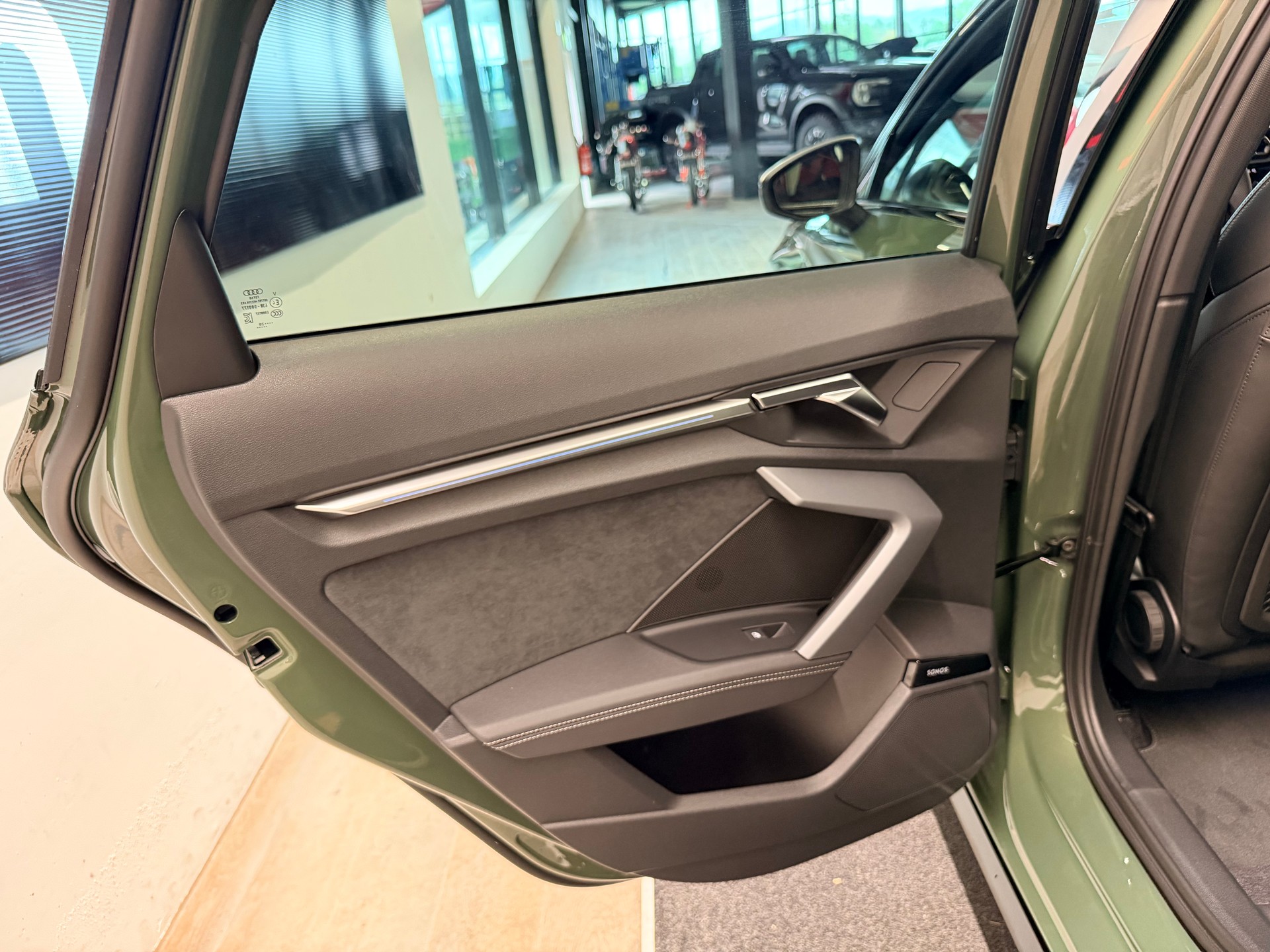 AUDI S3 Sportback TFSI quattro S-tronic-image-19