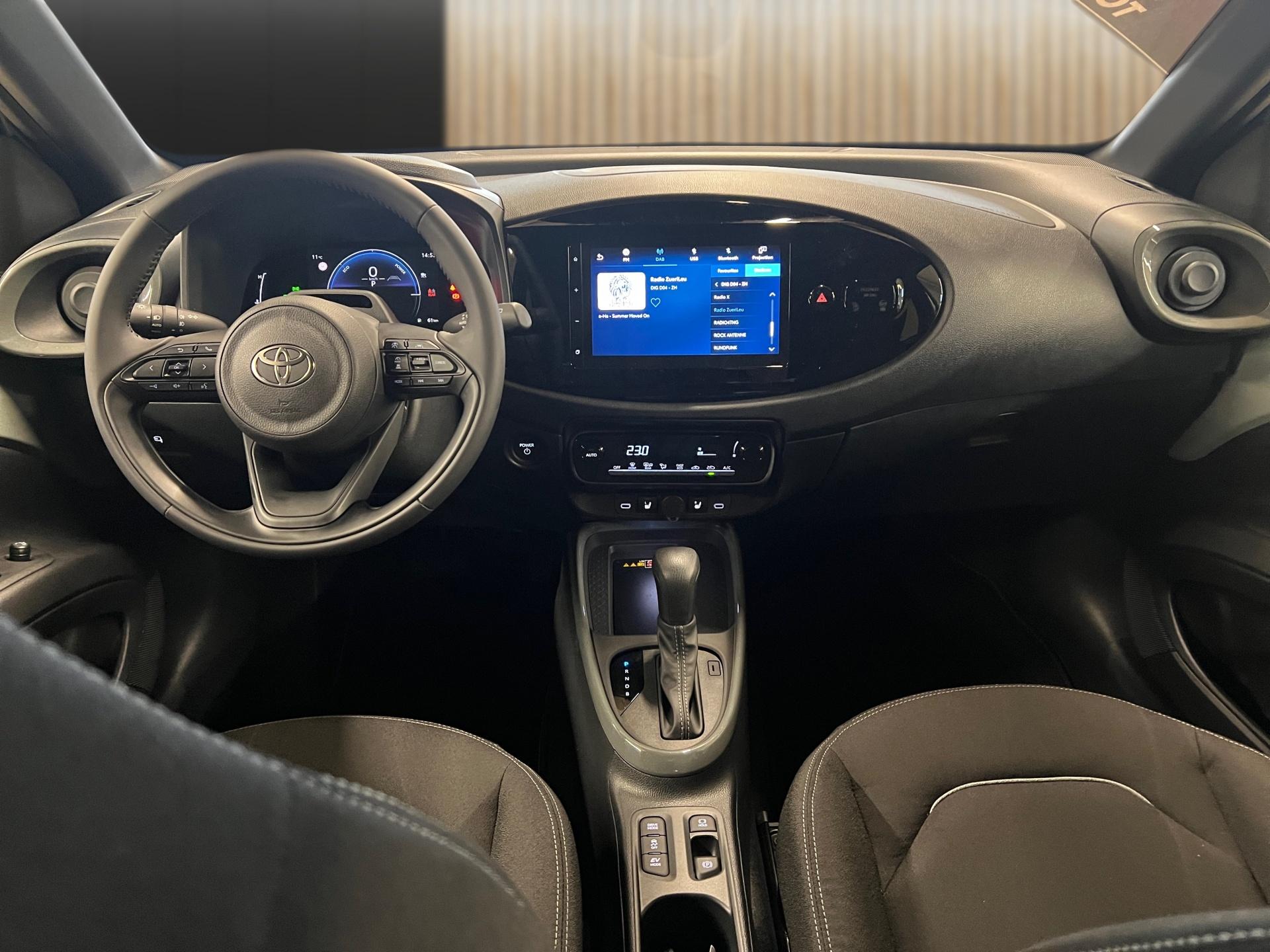 TOYOTA Aygo X 1.5 VVT-i HSD Trend-image-14