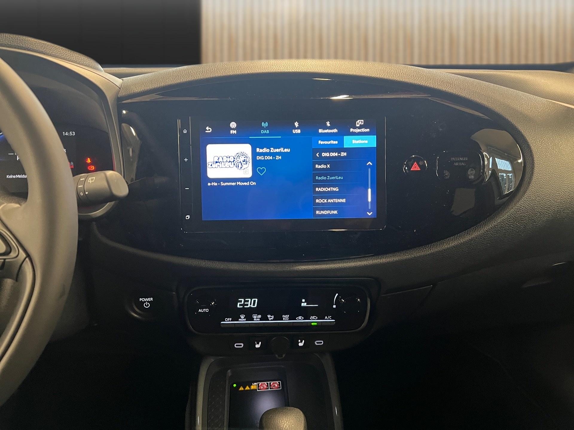 TOYOTA Aygo X 1.5 Trend e-CVT-image-13
