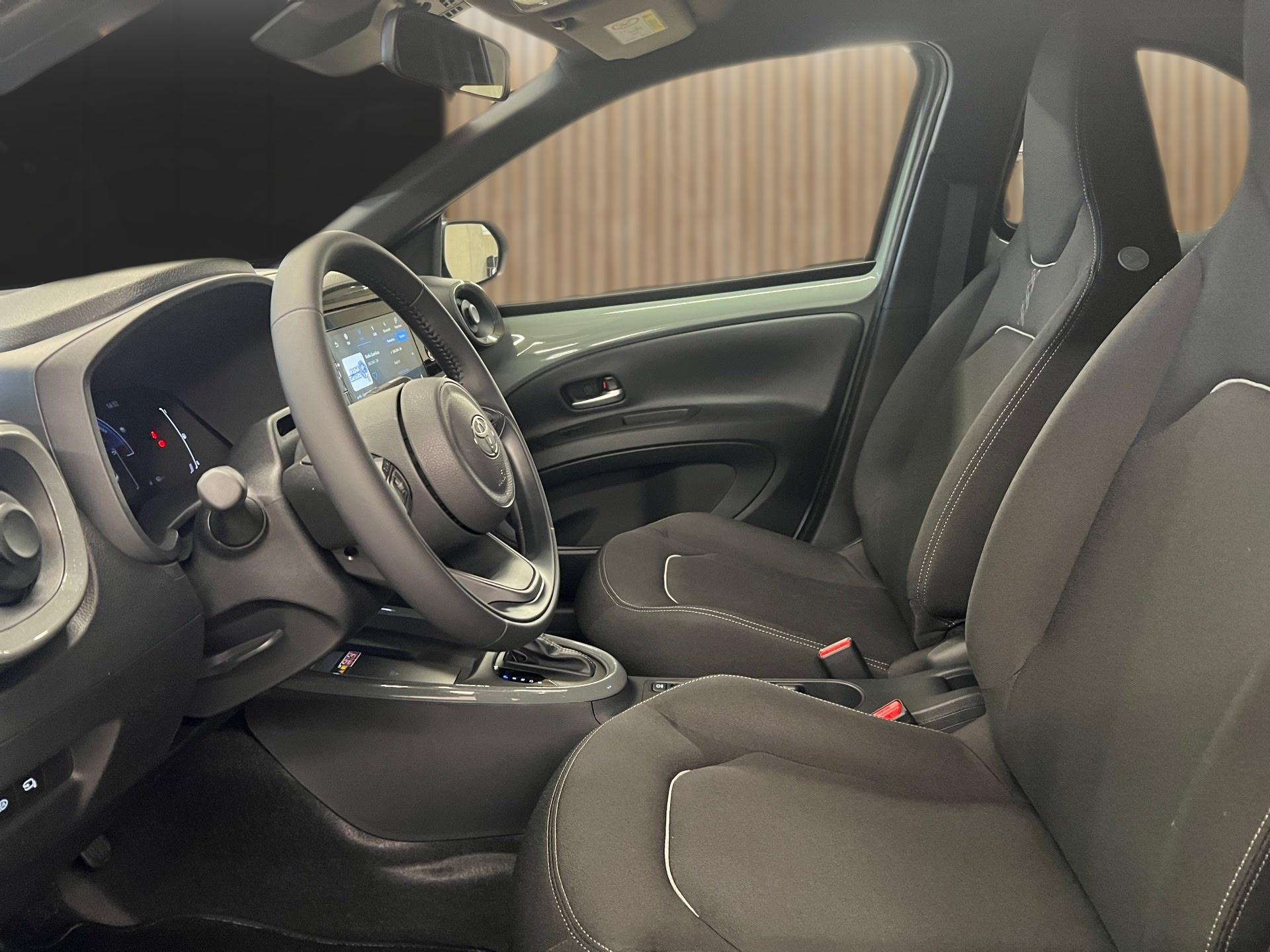 TOYOTA Aygo X 1.5 VVT-i HSD Trend-image-11