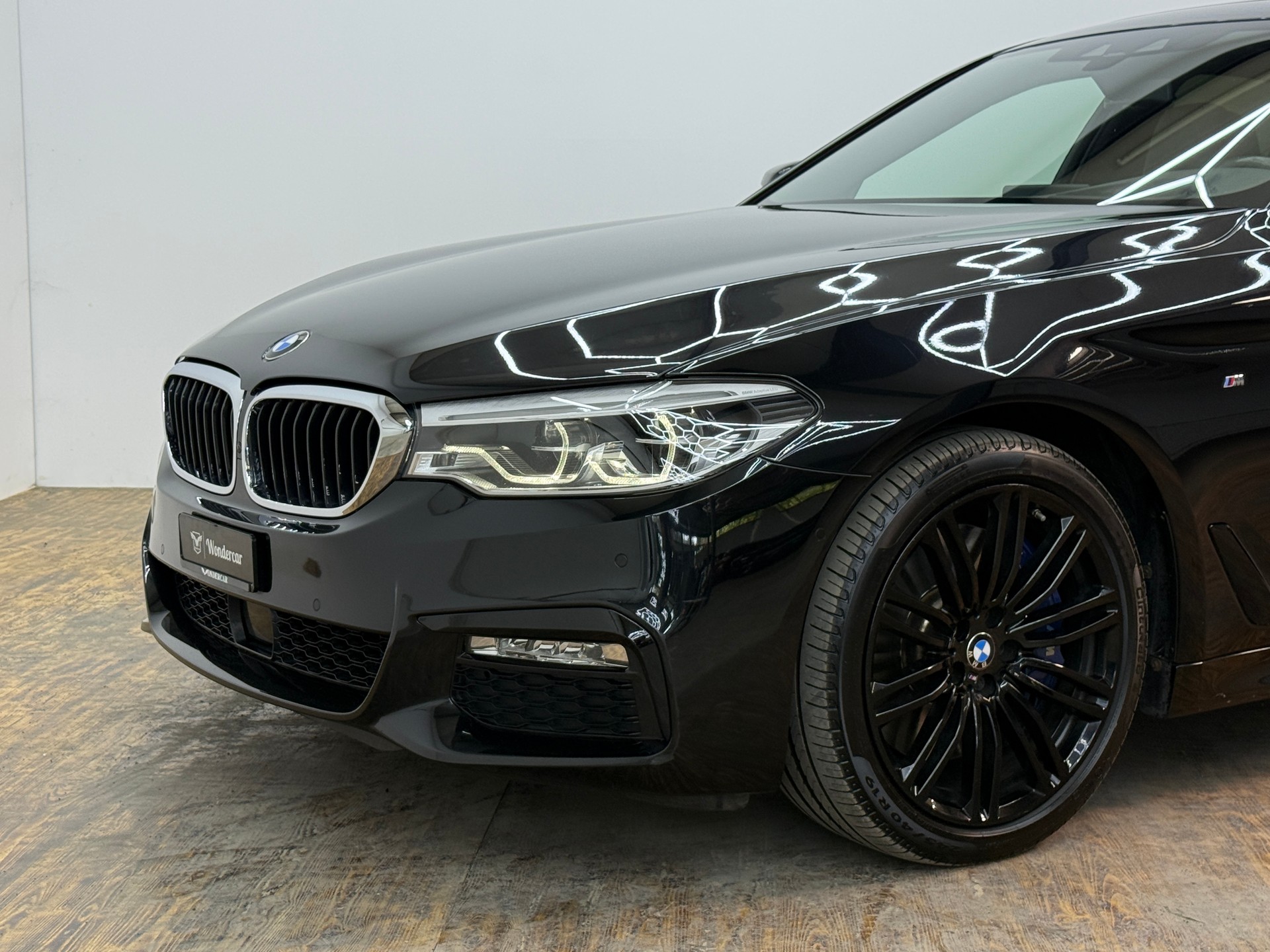 BMW 540i xDrive Steptronic-image-4