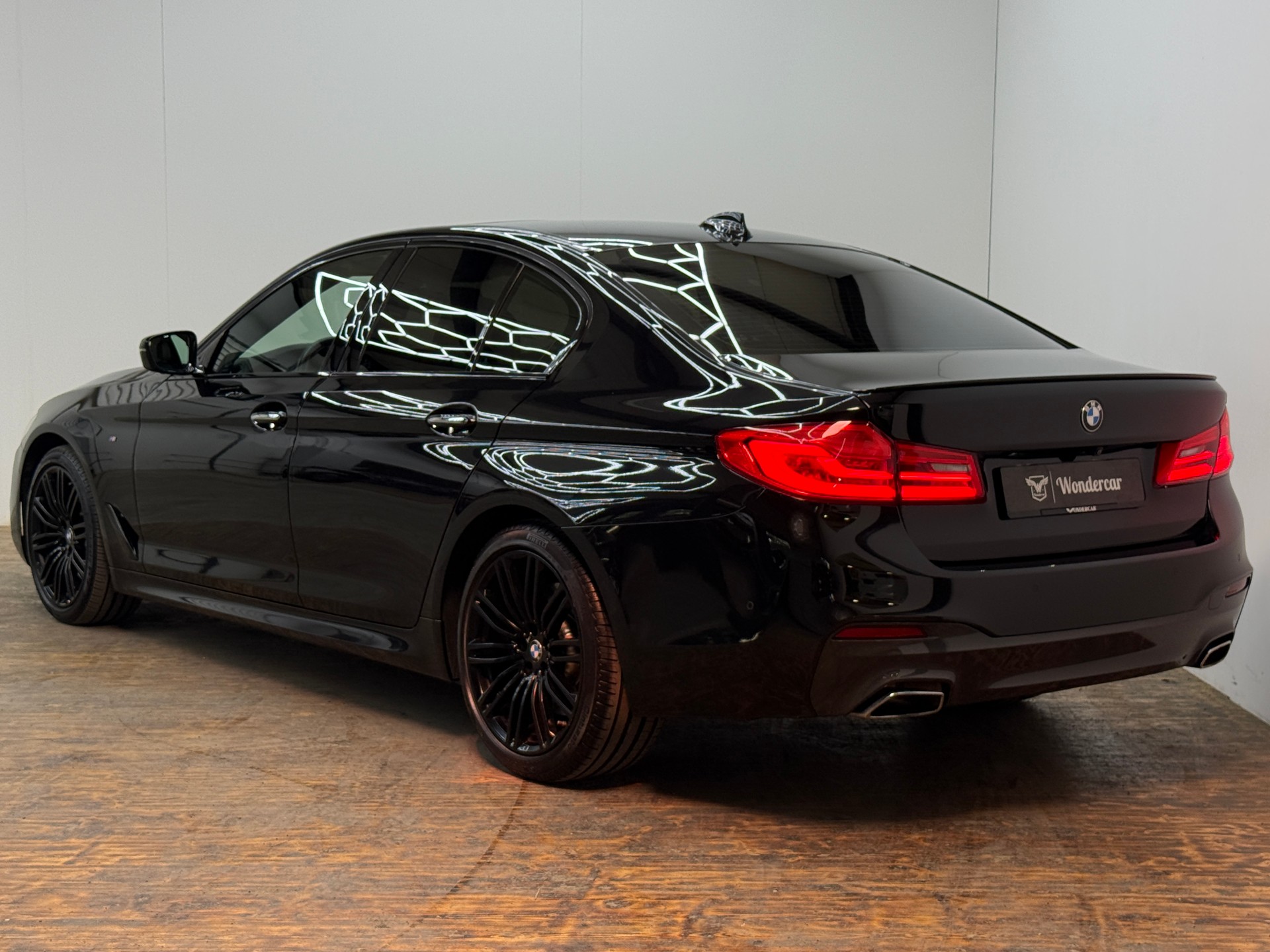 BMW 540i xDrive Steptronic-image-9