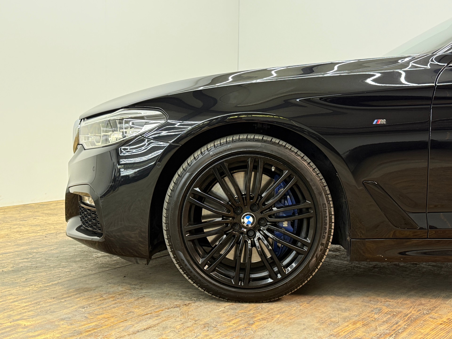 BMW 540i xDrive Steptronic-image-5
