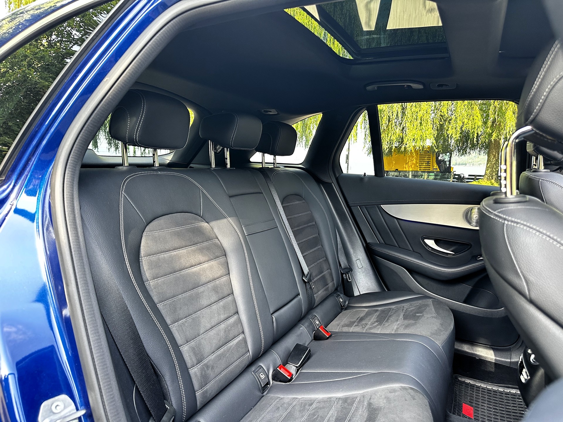 MERCEDES-BENZ GLC 300 AMG Line 4Matic * Crochet *-image-17
