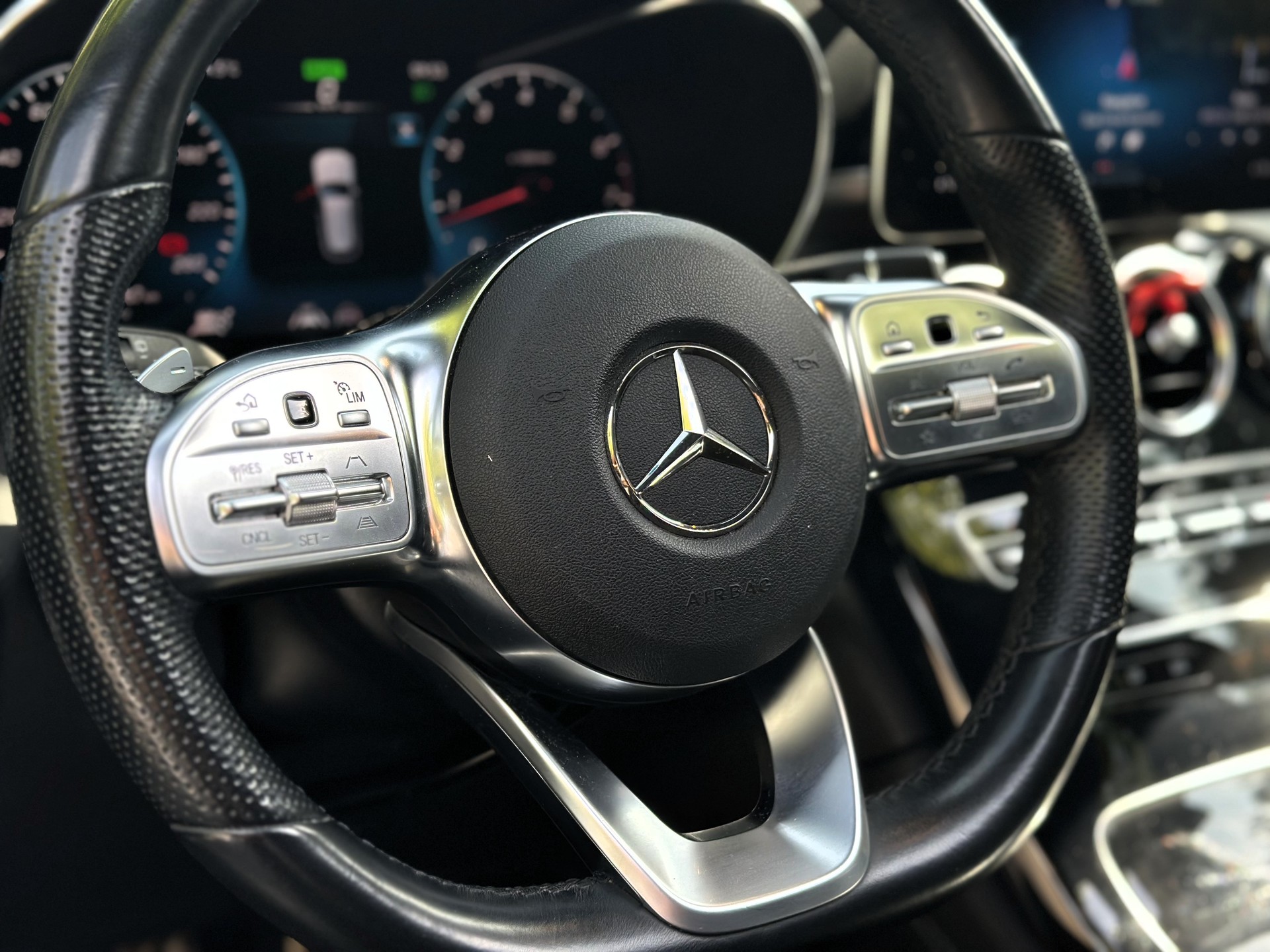 MERCEDES-BENZ GLC 300 AMG Line 4Matic * Crochet *-image-10