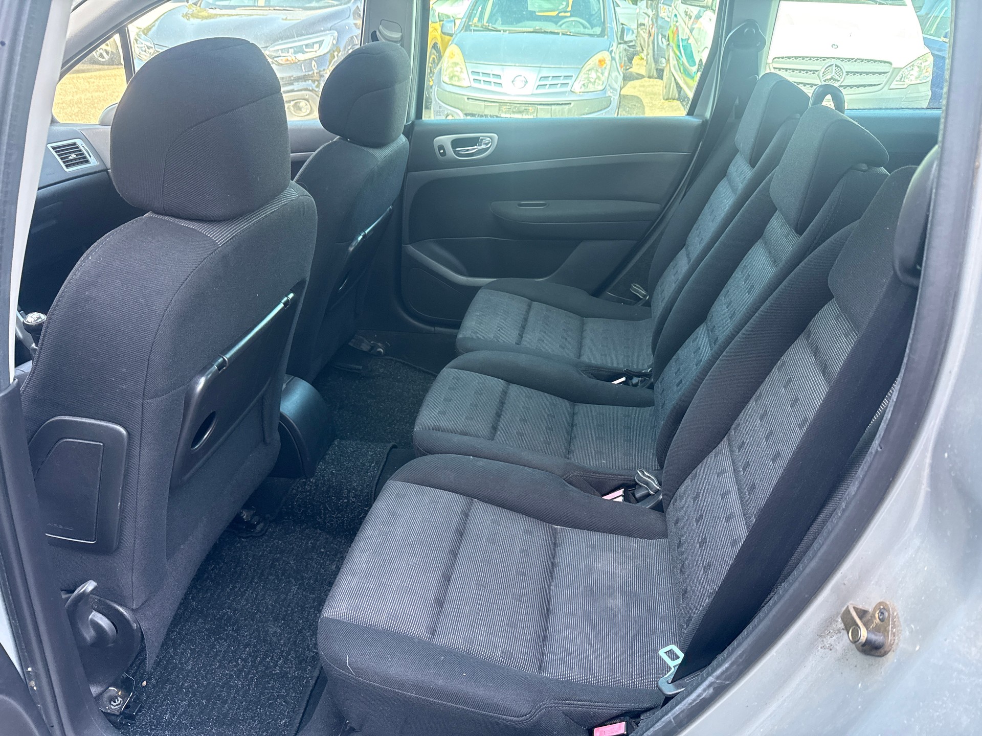 PEUGEOT 307 2.0 16V XS-image-15