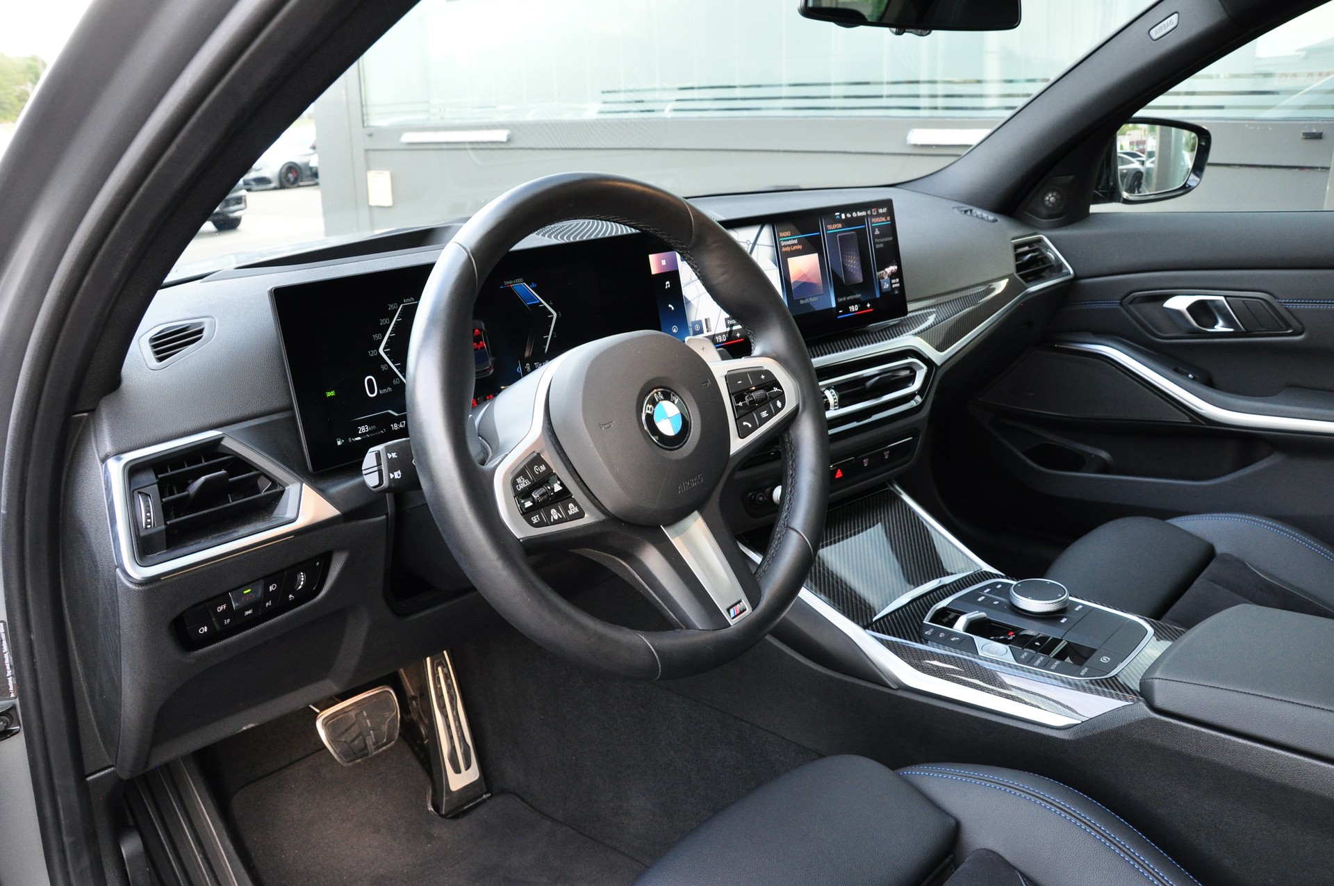 BMW 320d xDrive 48V Steptronic M Sport Pro-image-16