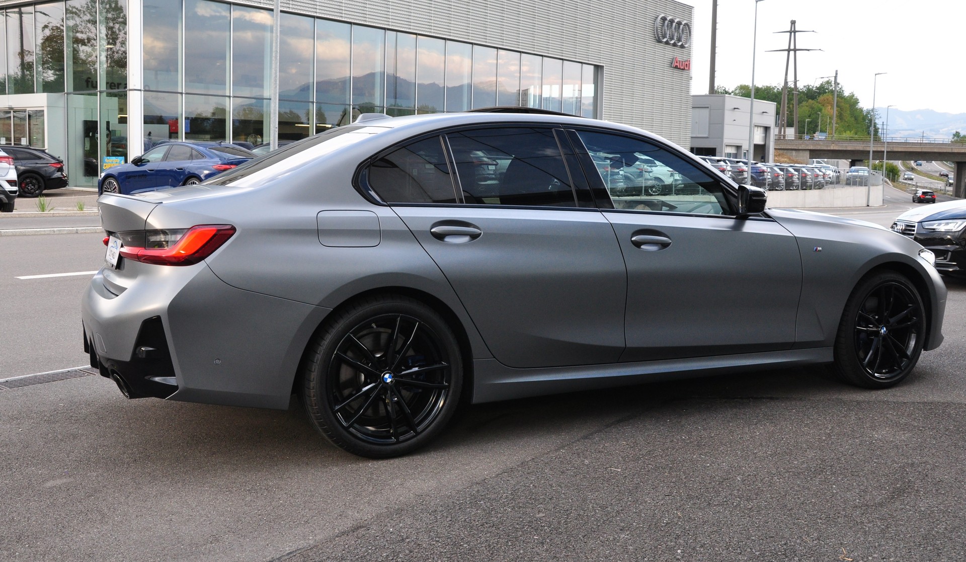 BMW 320d xDrive 48V Steptronic M Sport Pro-image-7