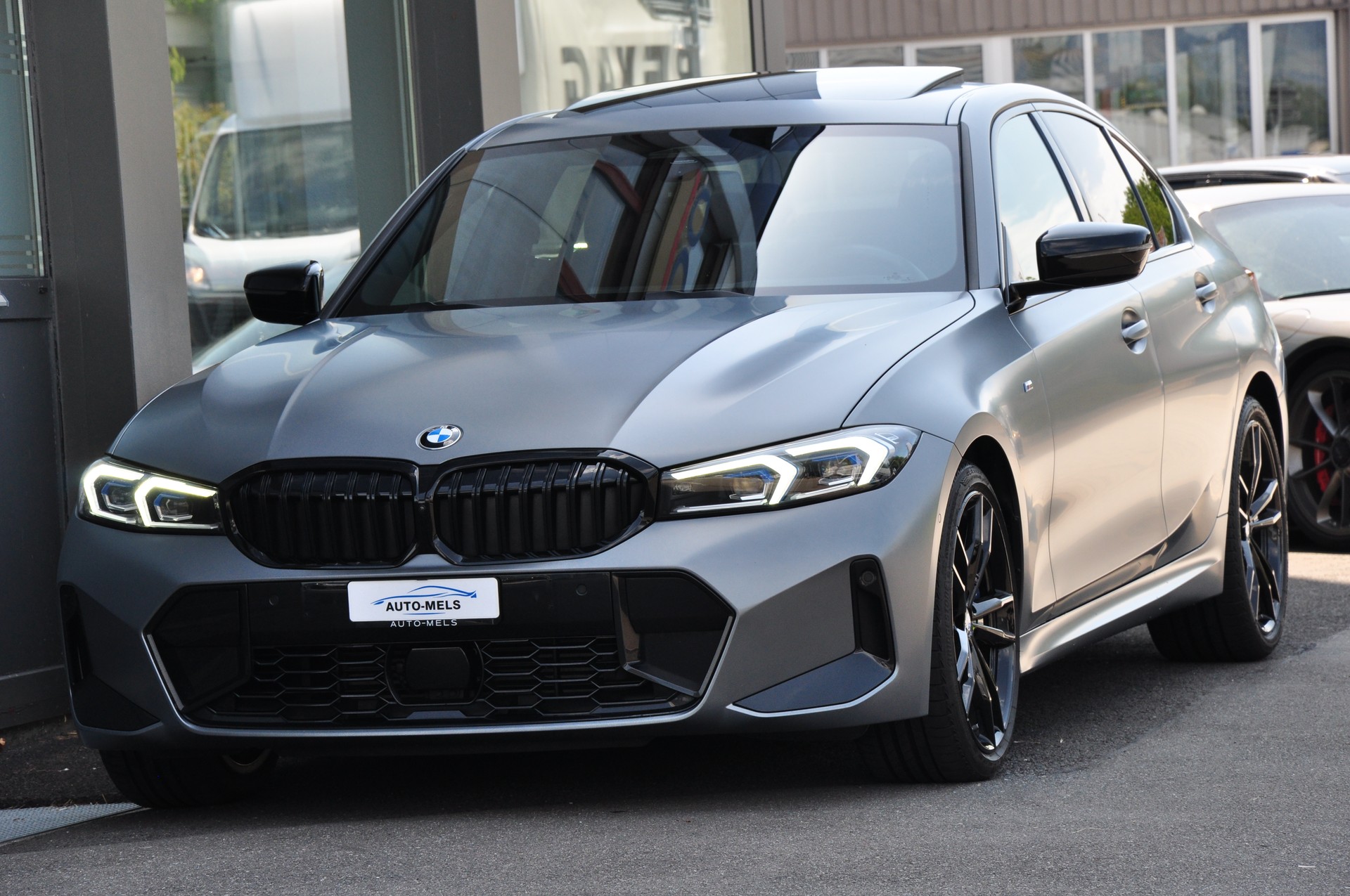 BMW 320d xDrive 48V Steptronic M Sport Pro-image-2